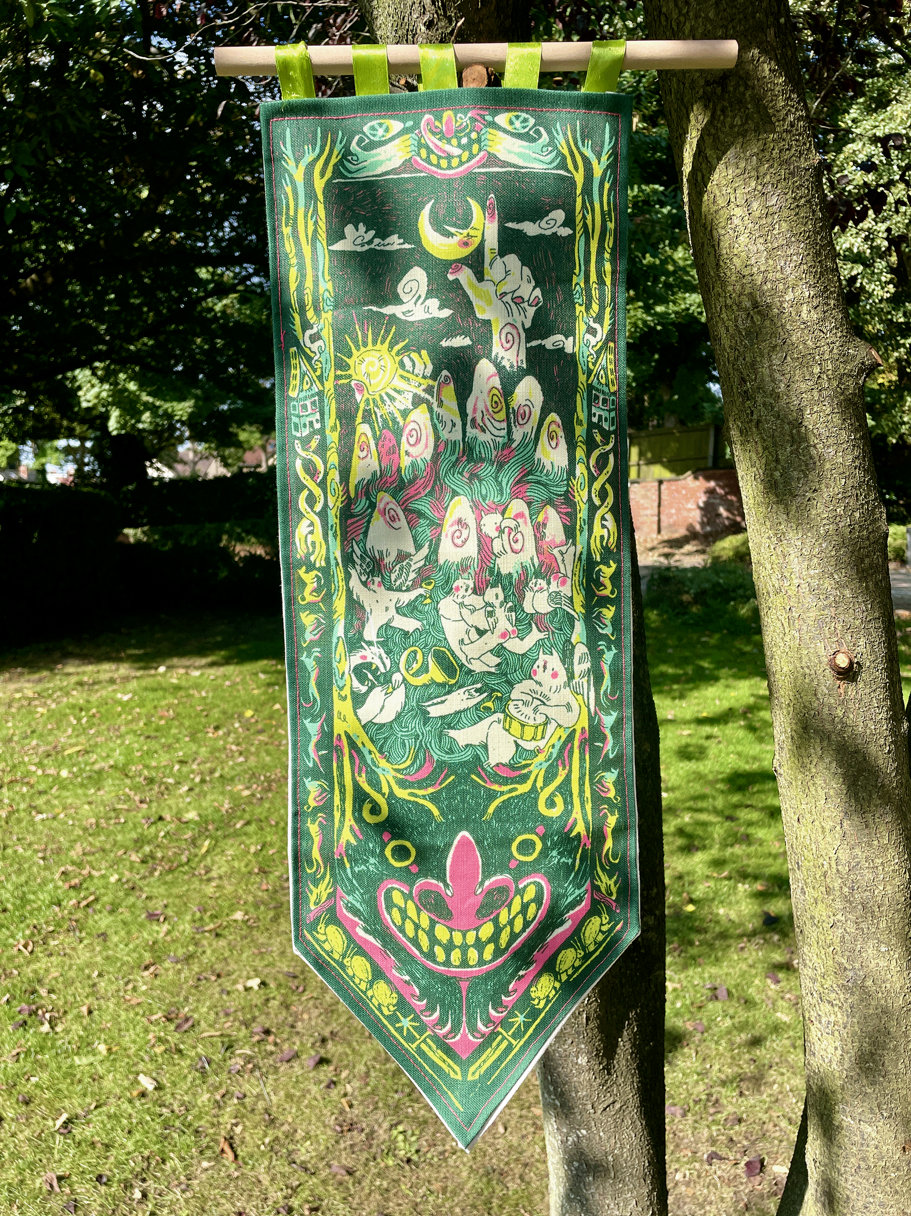 Folklore banners and wearables are printed on deadstock and charity-sourced fabrics with non-toxic inks, celebrating neurodivergent perspectives. Local, recycled materials reduce impact; storytelling embraces strangeness and belonging. Shoppers suppo