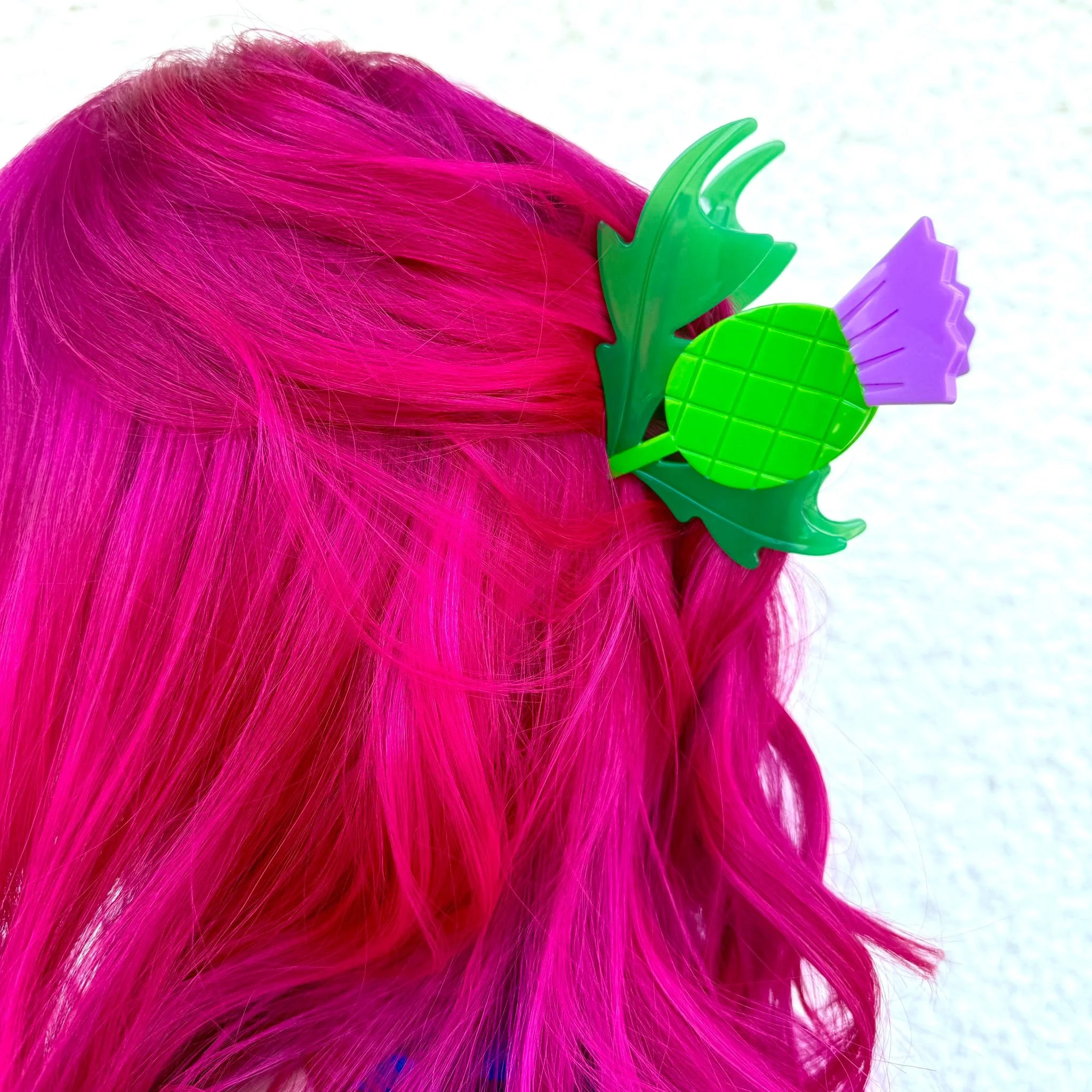 Quirky, confidence-boosting accessories designed for real life champion authenticity and inclusion. Plant-based acetate hair claws replace plastics, built to last and not landfill. Shoppers choose playful, durable pieces made mindfully, celebrating i