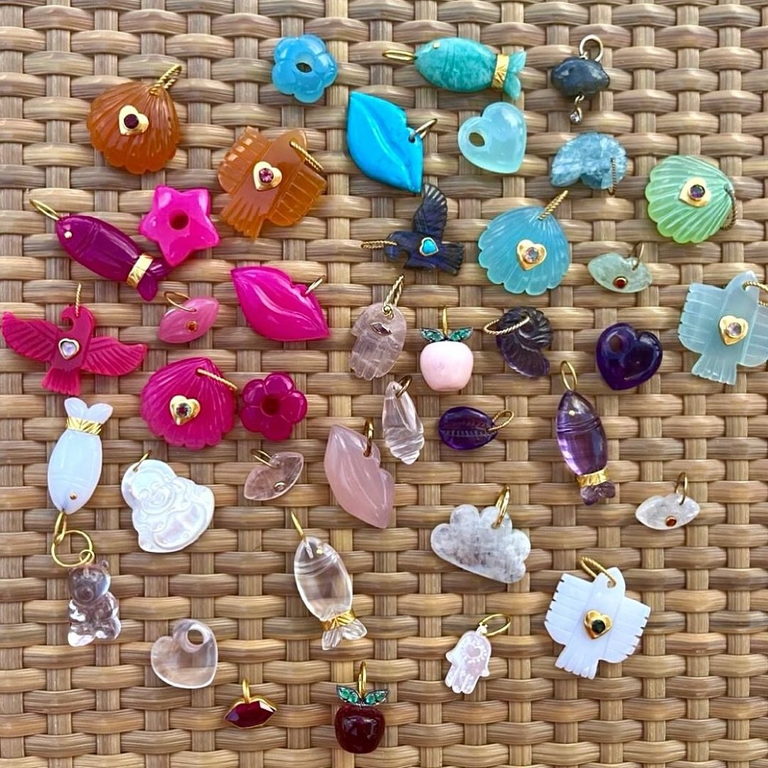 Choose your favourite 🫶🏻 and use BOXING for 60% OFF

Tap to shop ☀️

#mixologems #worrybeads #coloursoftherainbow🌈 #gemstonejewelry #gemstoneworrystones #worrystones #smallbusiness #smallbusiness #charms #charmbar