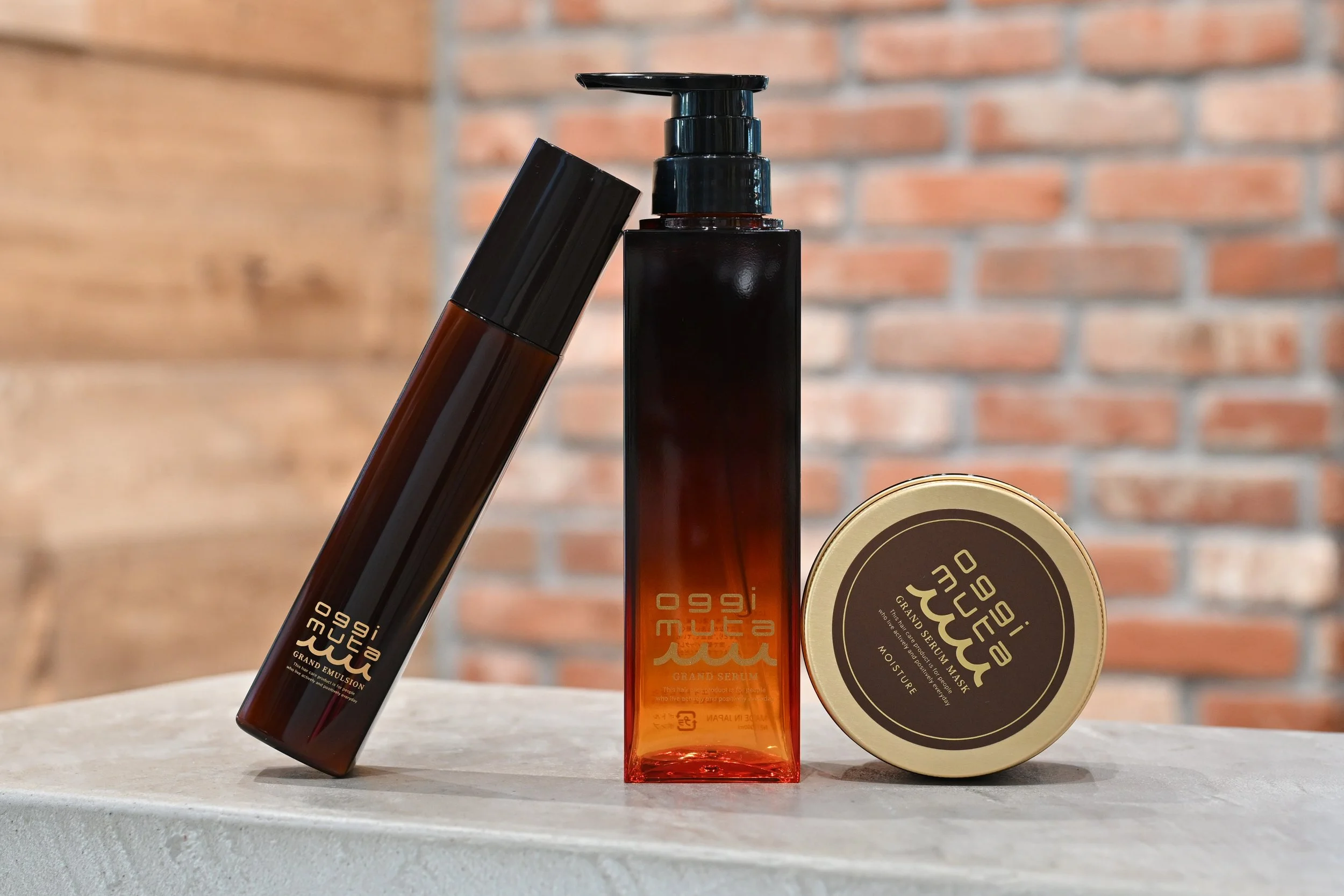 正規販売店】oggimuta | オッジィムータ — hair resort Bay Shore NY