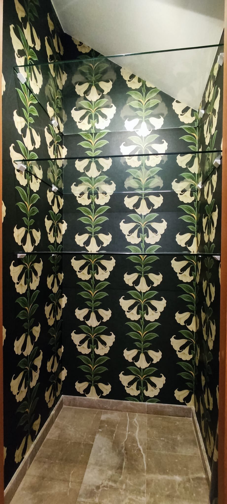 Wallpaper tulip tree.jpeg