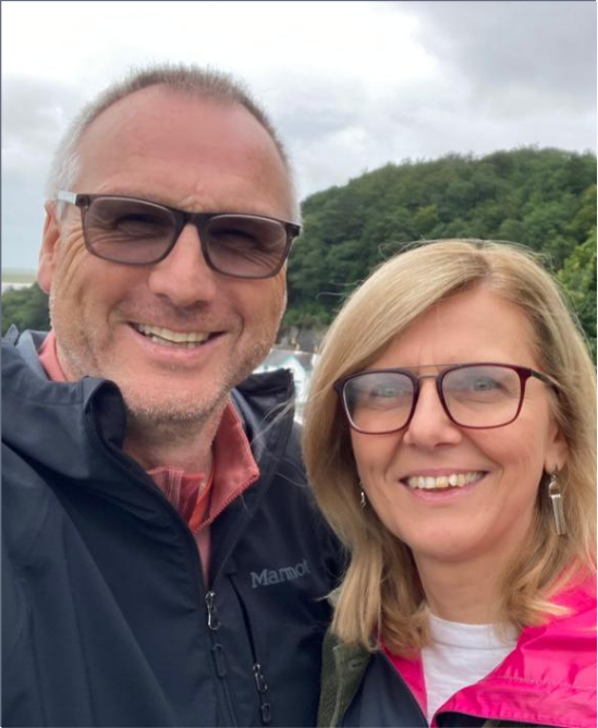 Gary &amp; Wioletta • Social Jogging