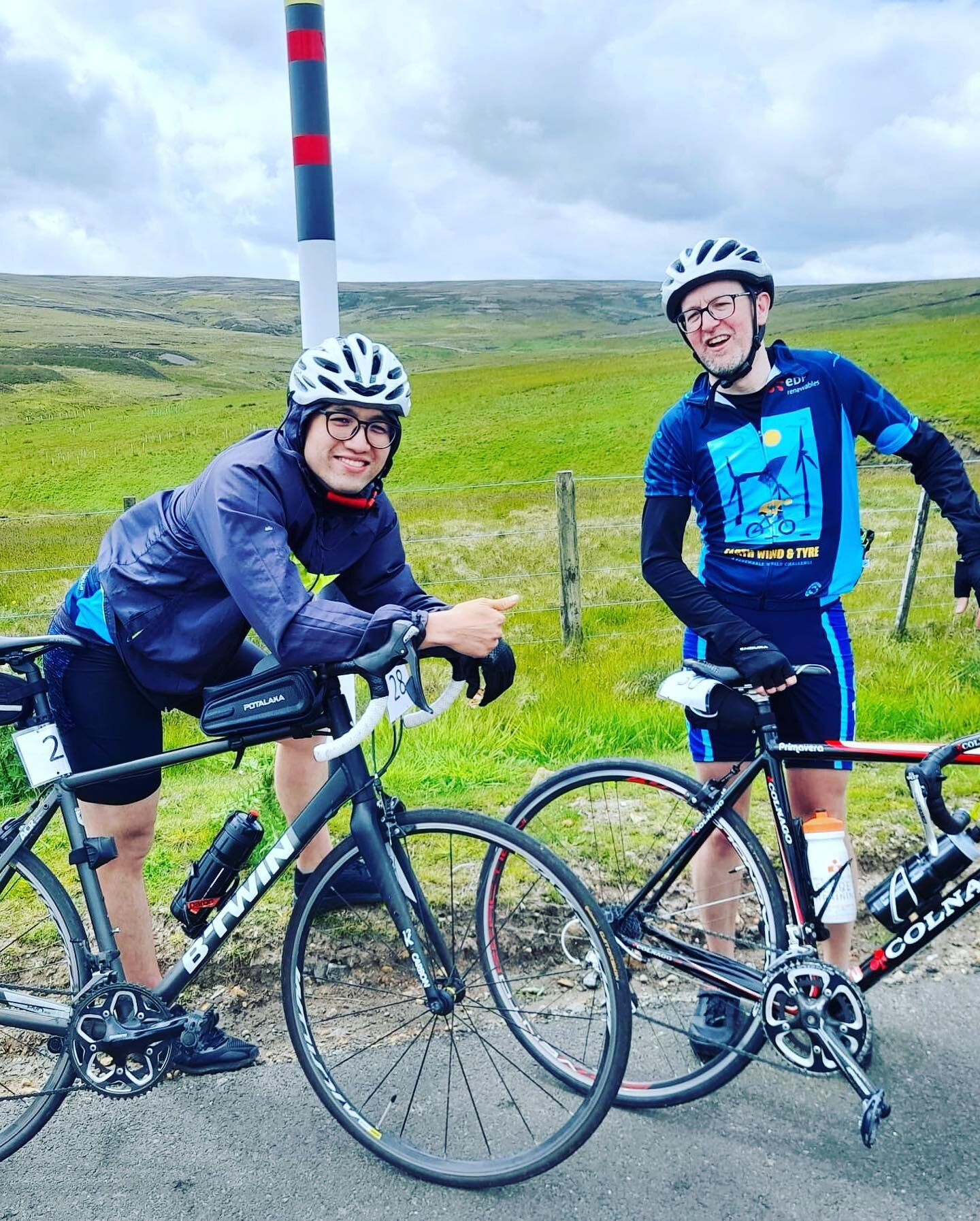 Our wonderful riders have been keeping in such great spirits today despite the high winds and tough route - well done to all of you! 👏👏

#earthwindtyre #renewableworld