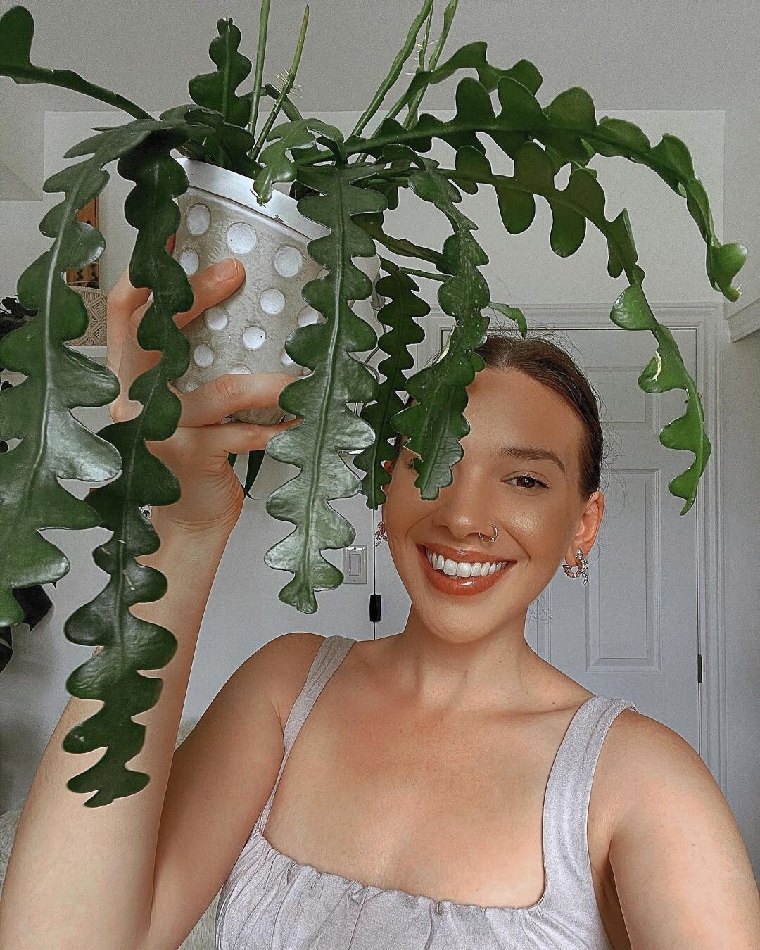 We're featuring Crazy Plant People from all over the world. Get involved, follow us and tag @crazyplantpeople in your portrait with your favourite plants! Don't forget to add a little story about yourself and why you love plants!
--
Featuring @getinm