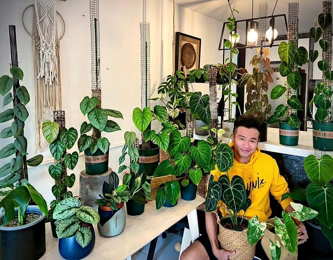 We're featuring Crazy Plant People from all over the world. Get involved, follow us and tag @crazyplantpeople in your portrait with your favourite plants! Don't forget to add a little story about yourself and why you love plants!
--
Featuring @ryaneg