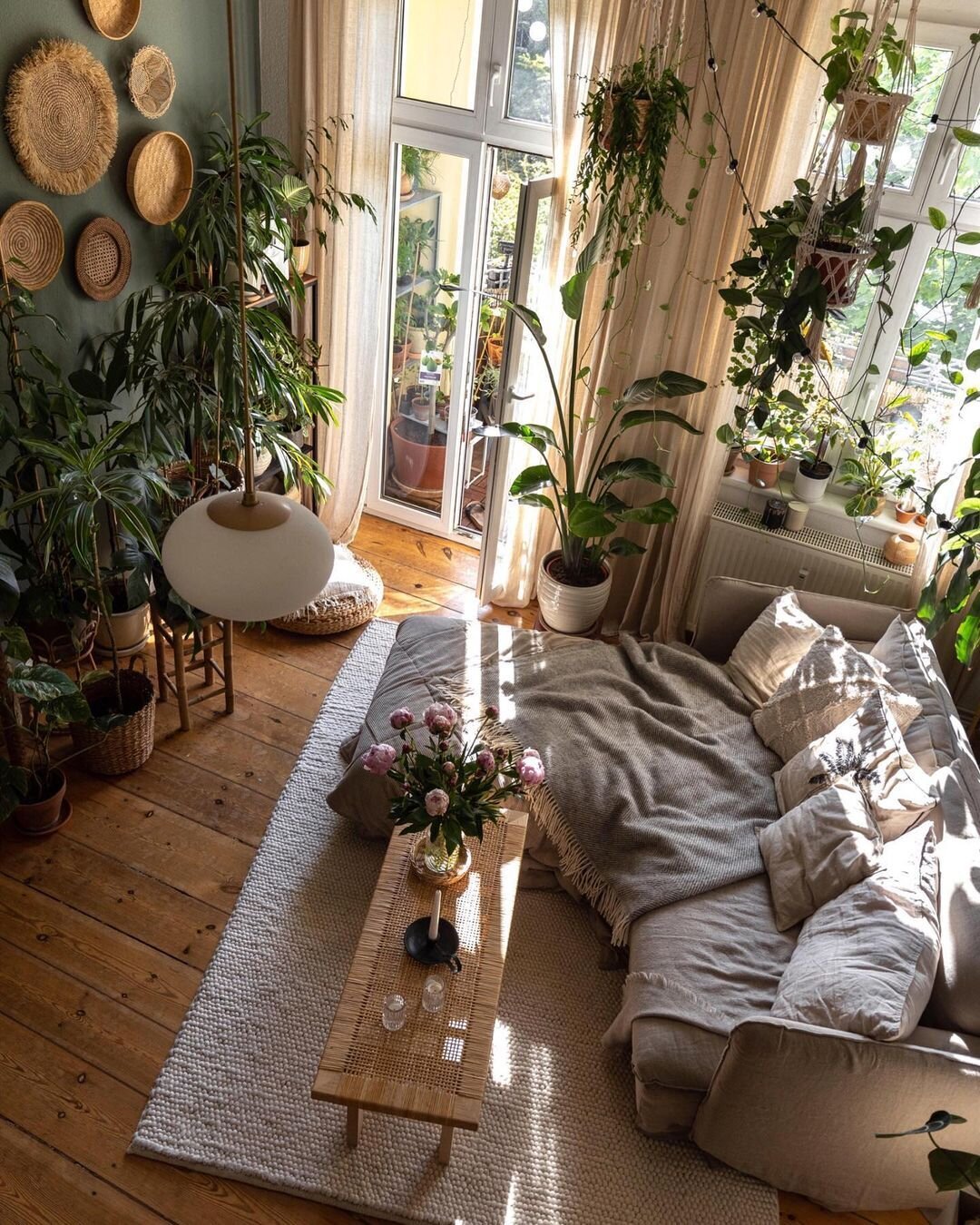 Join us on our brand new platform and get connected with your community. Check out the link in our bio.

🍃 We feature the best of #indoorplantsdecor 😍 ! Follow us for inspiration and to spread the love of beautiful Indoor Plant Decor 🌿
--
Featurin