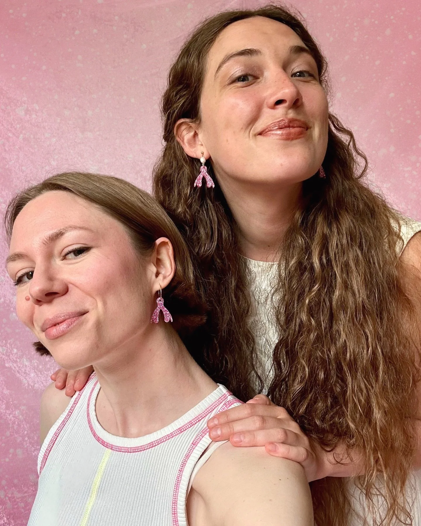 (reklame) Vidste du, at kun cirka en femtedel af personer med en v🐺a er i stand til at opn&aring; 0rgasme ved penetration alene? For resten sker det ved stimulation af klitoris (hvis det ellers sker).

Derfor har vi lavet en &oslash;rering formet so