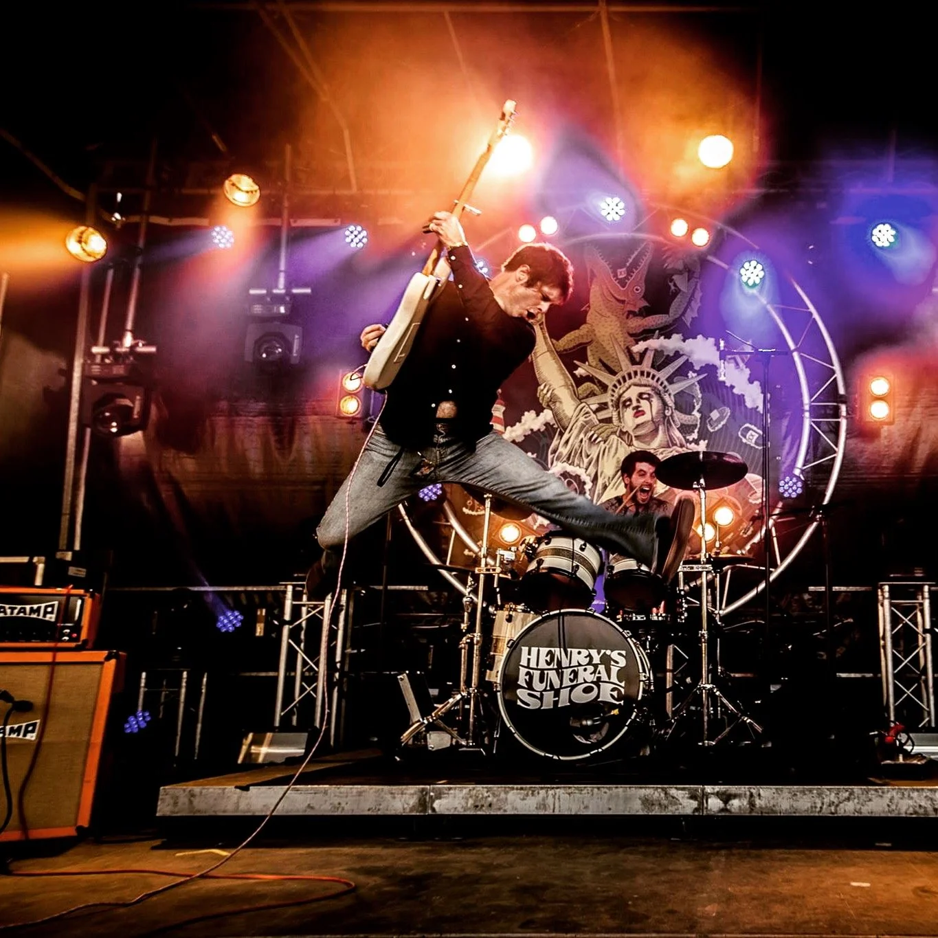 HENRY’S FUNERAL SHOE 