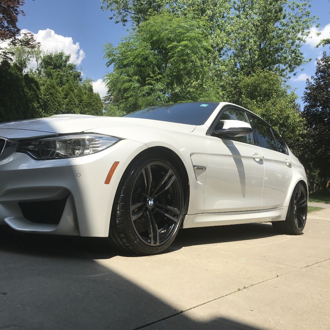 Blast at the track with BMW! Professional Detailing rubber tarmac removal of fender and body molding. #mobiledetailing #autodetailing