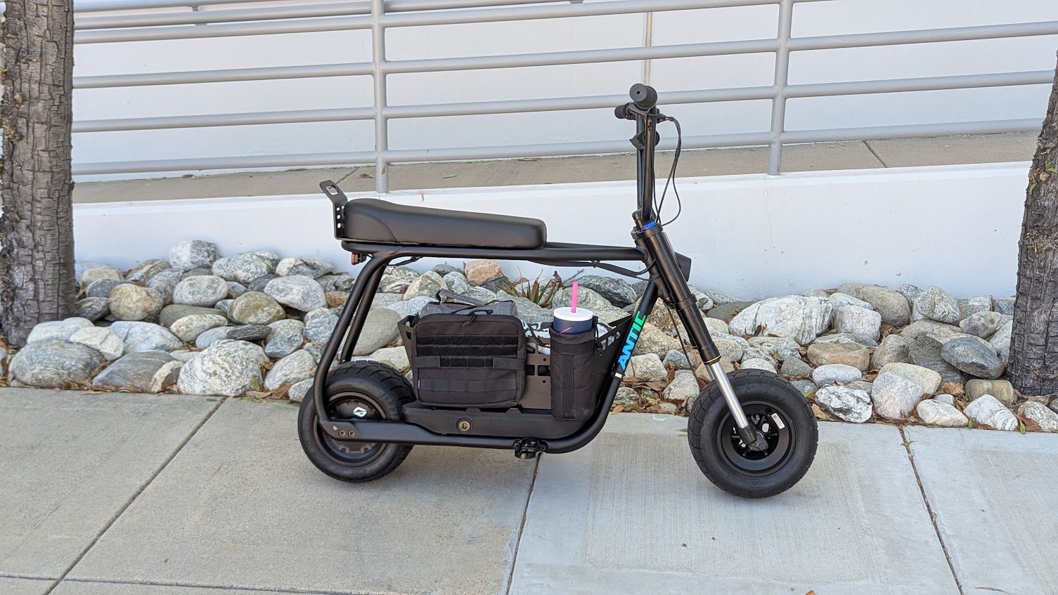 antic-bike-cup-holder-solution.jpg
