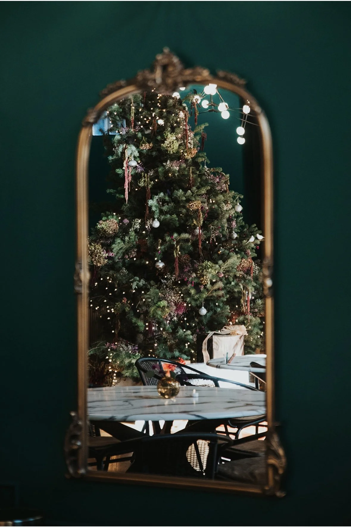Christmas Eve at Songbird Parlour