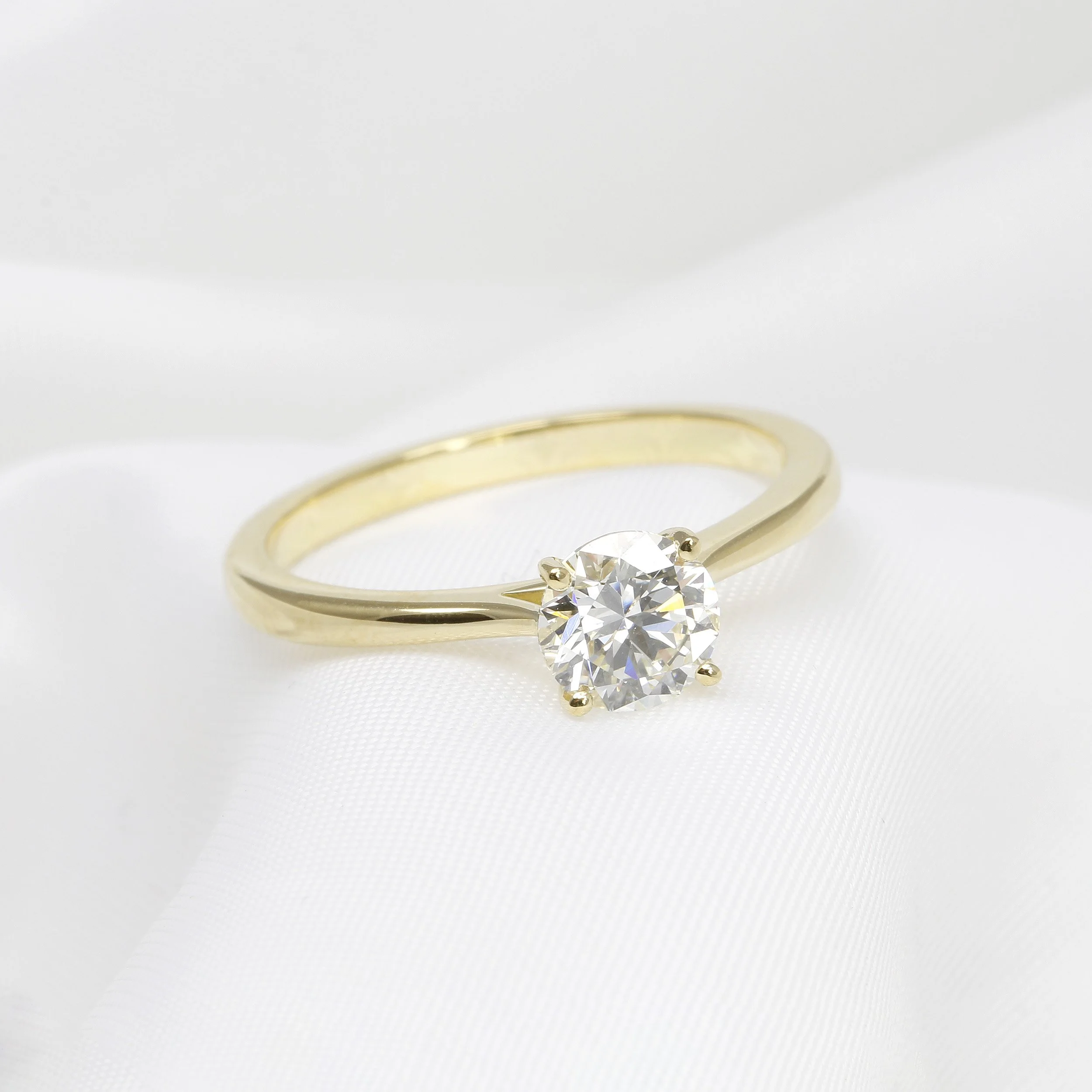  0.75ct Diamond Solitare Ring in 18ct Yellow Gold £2,650.00 