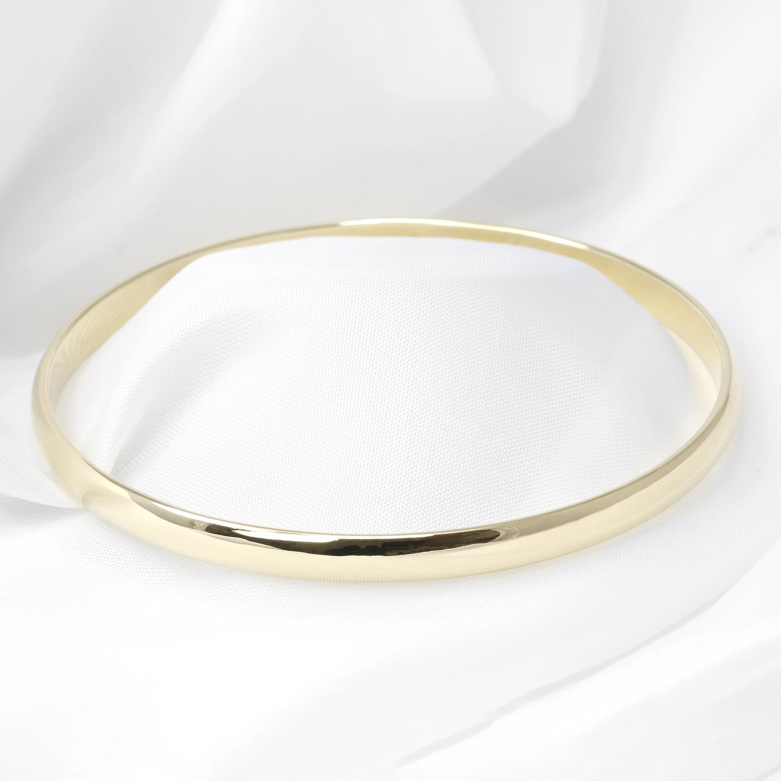  D Shaped Profile Bangle in 9ct Yellow Gold £1,625.00 