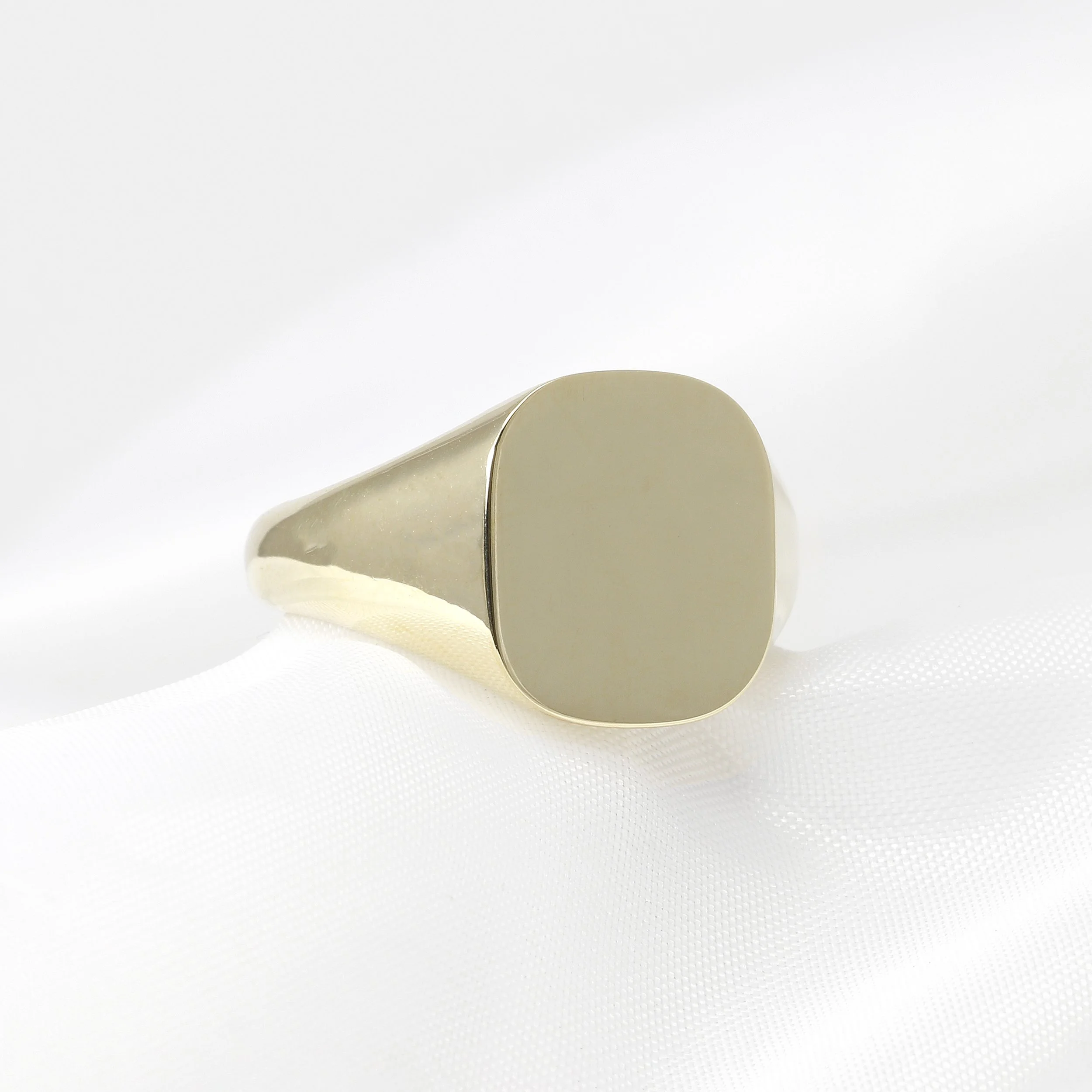  Timothy Roe 14x12mm Cushion Signet Ring in 9ct Yellow Gold £1,225.00 