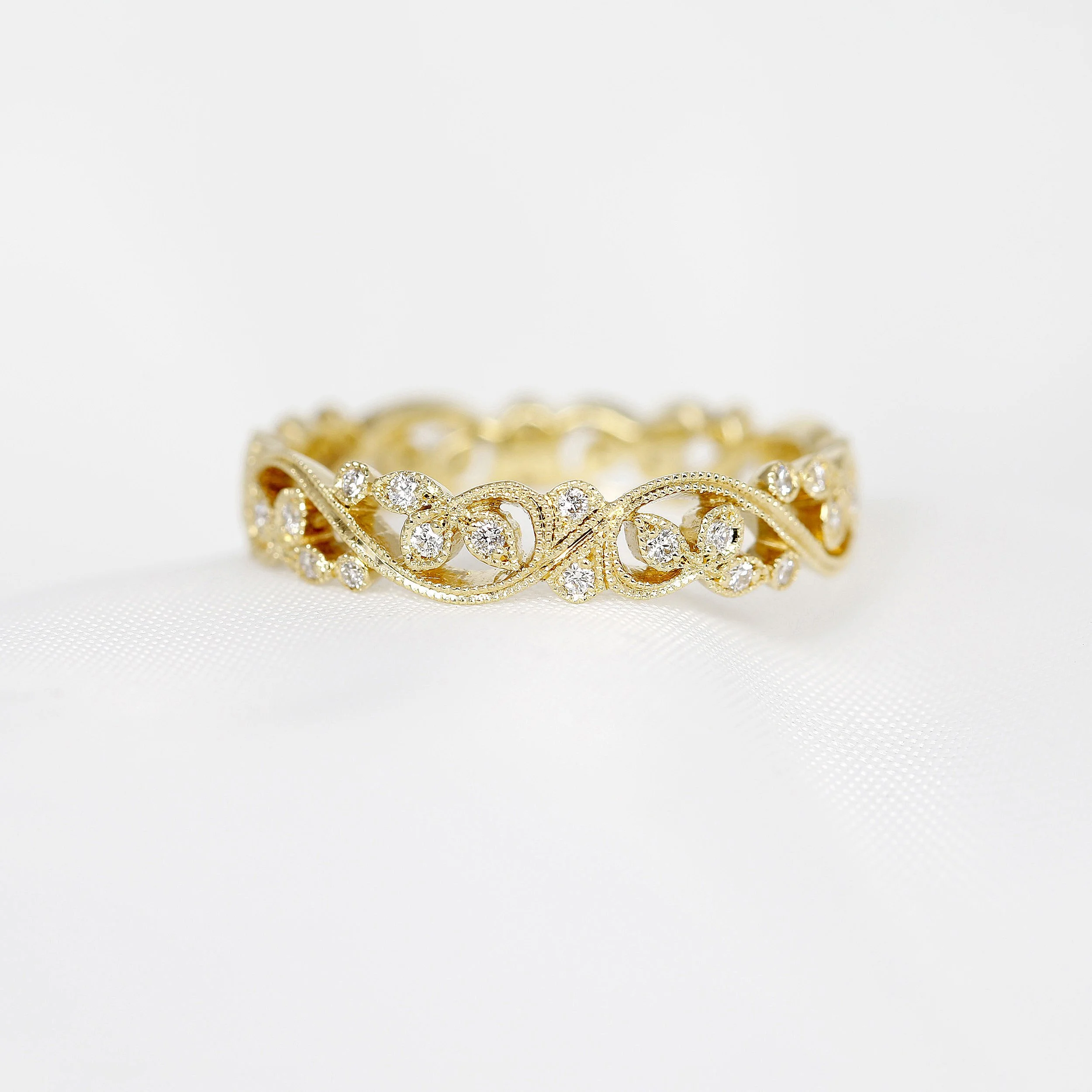  Foliate Diamond Set Ring in Yellow Gold £1,250.00 