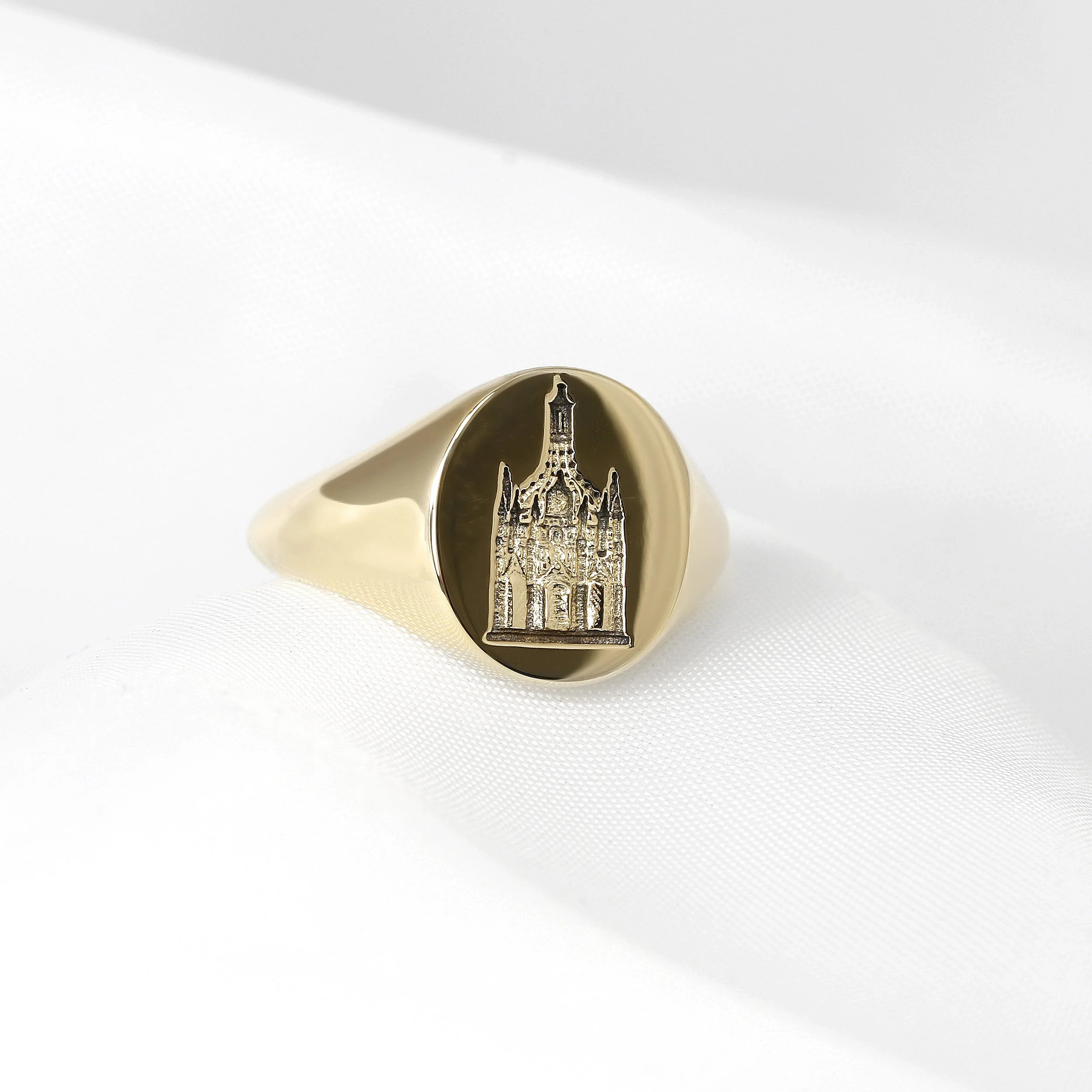  Chichester Market Cross Signet Ring 