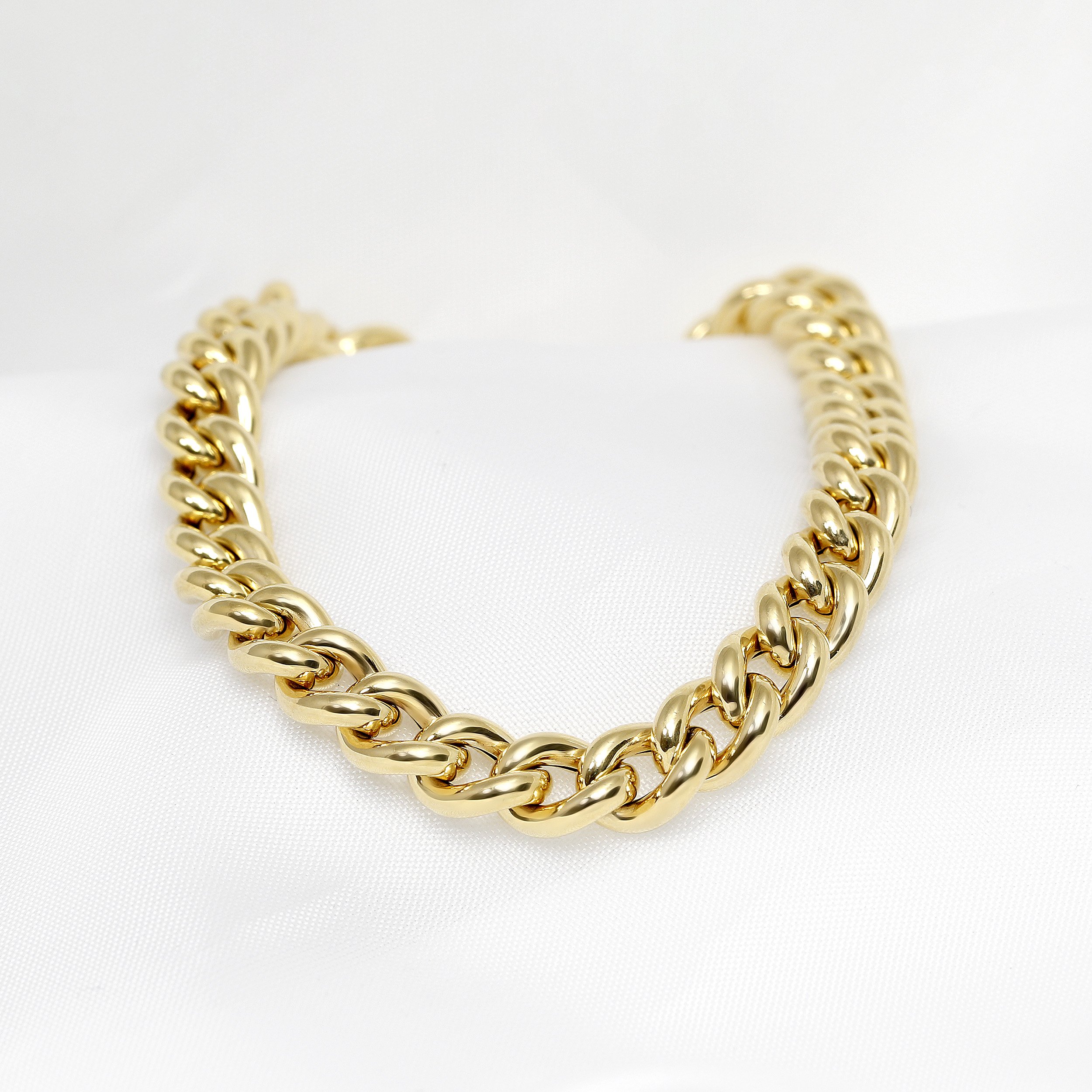  9 ct Yellow Gold Curb Chain: Perfect for Necklaces or Bracelets  