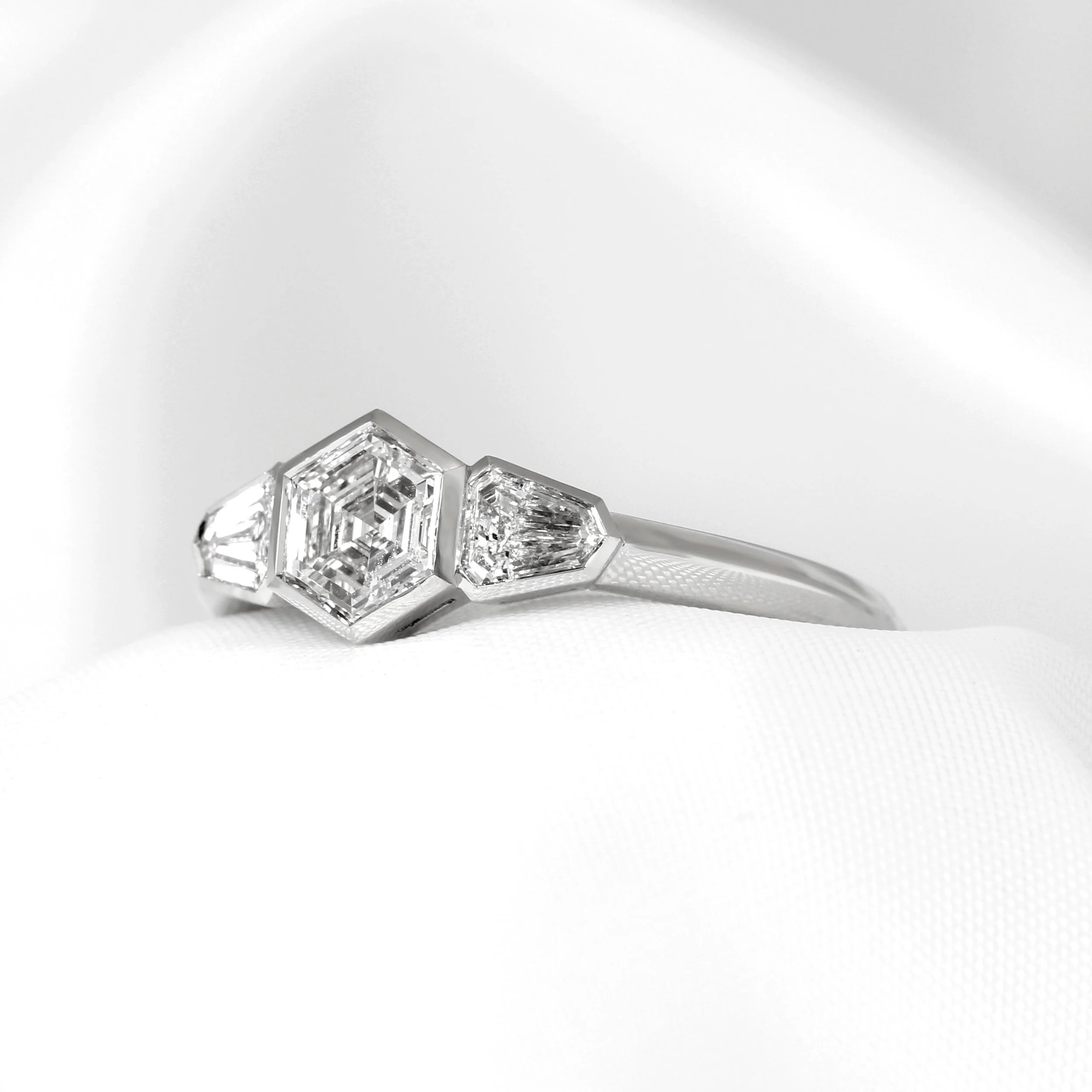 ALTERNATIVE ENGAGEMENT RINGS — Fine Jewellery Shop Timothy Roe Fine