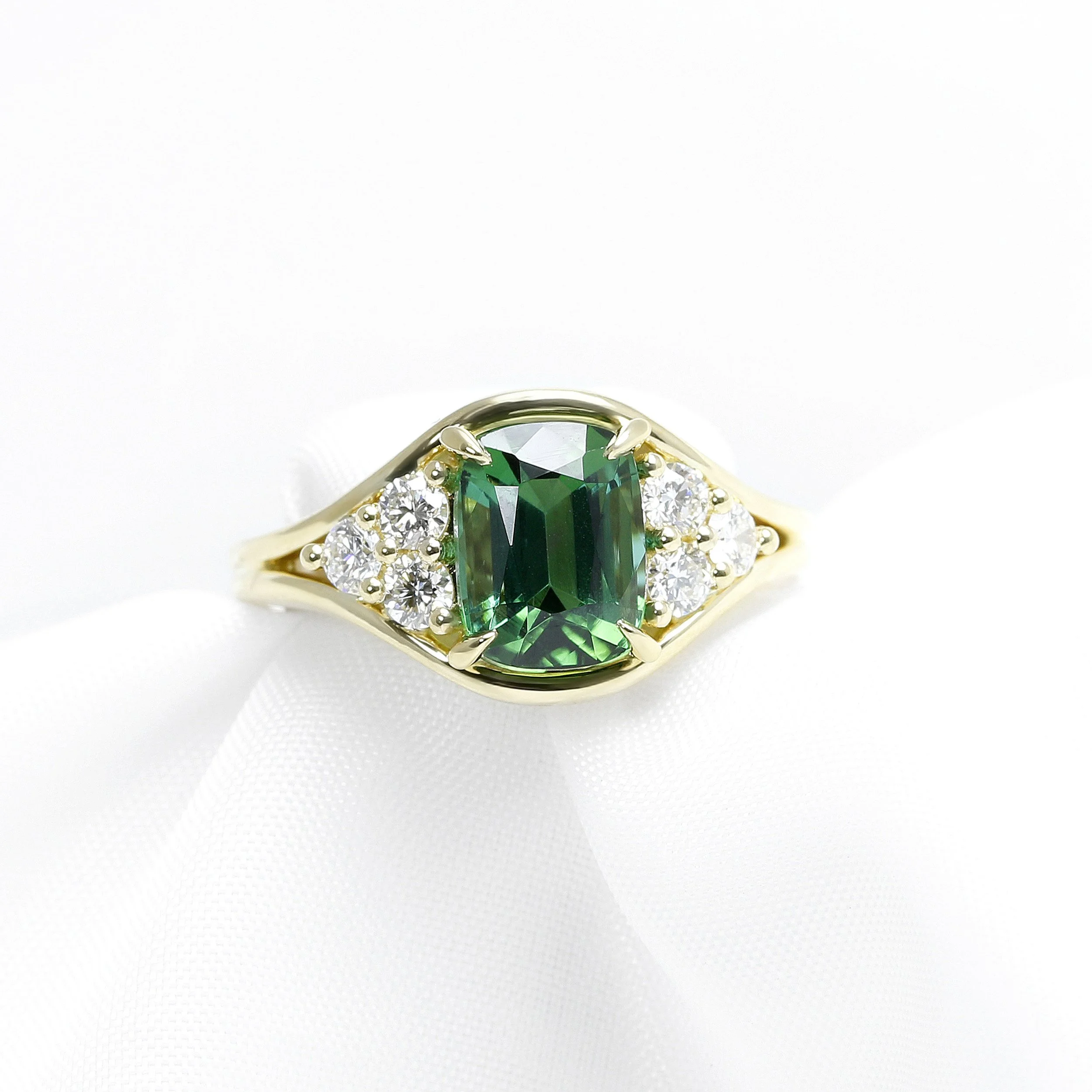  For our Black Cat Costumes - a Pop of Colour Green Tourmaline & Diamond in 18ct Yellow Gold Ring £3,150.00 