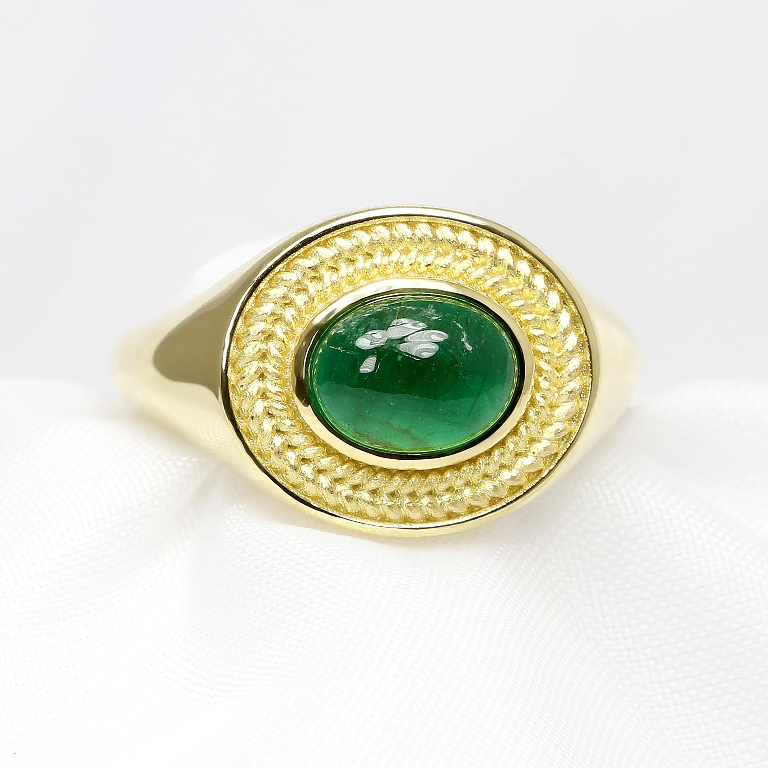  Roman Style Cabochon Emerald & Yellow Gold Ring £1,925.00 