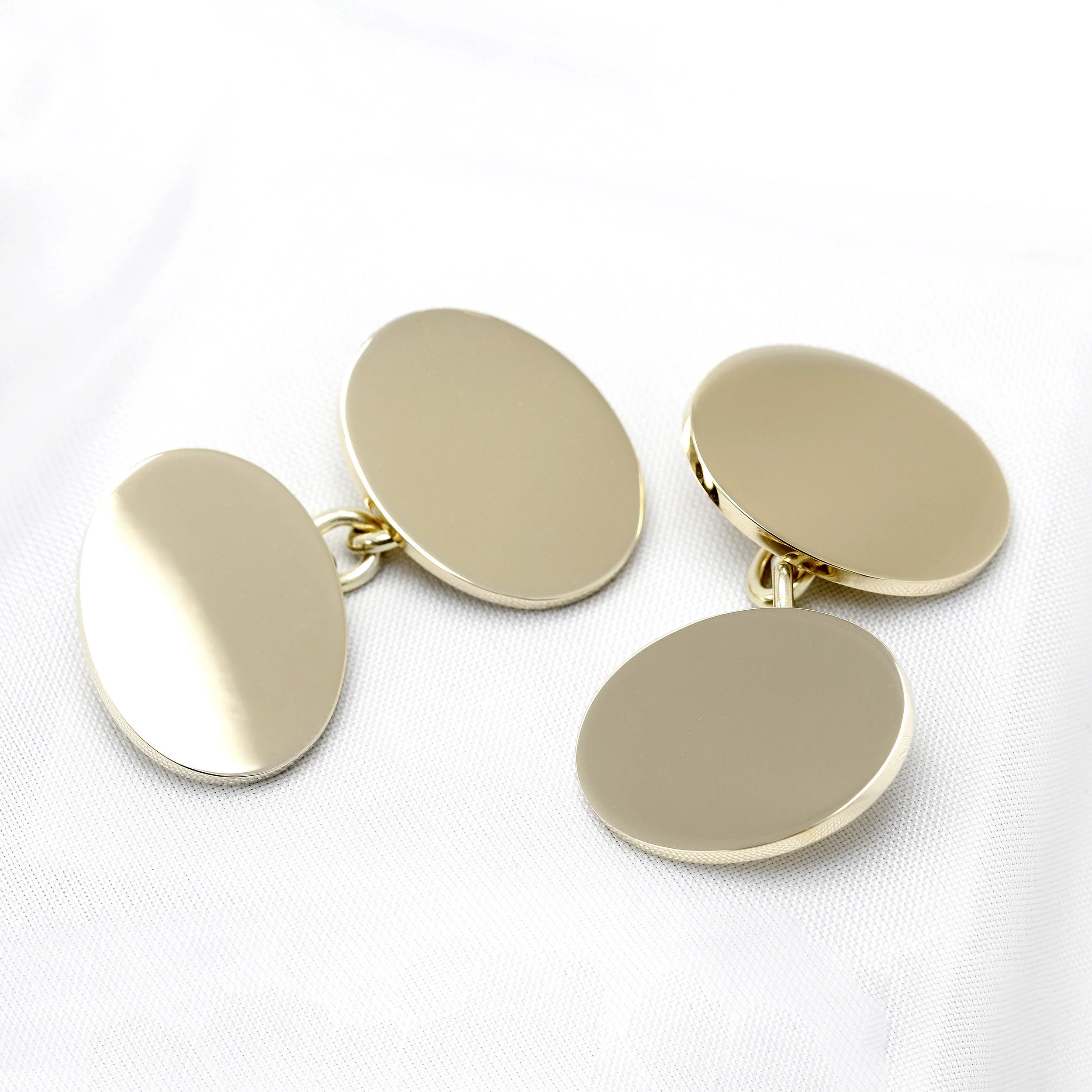  Traditional Chain Link Yellow Gold Oval Cufflinks £1,240.00 Ready for Personalisation  