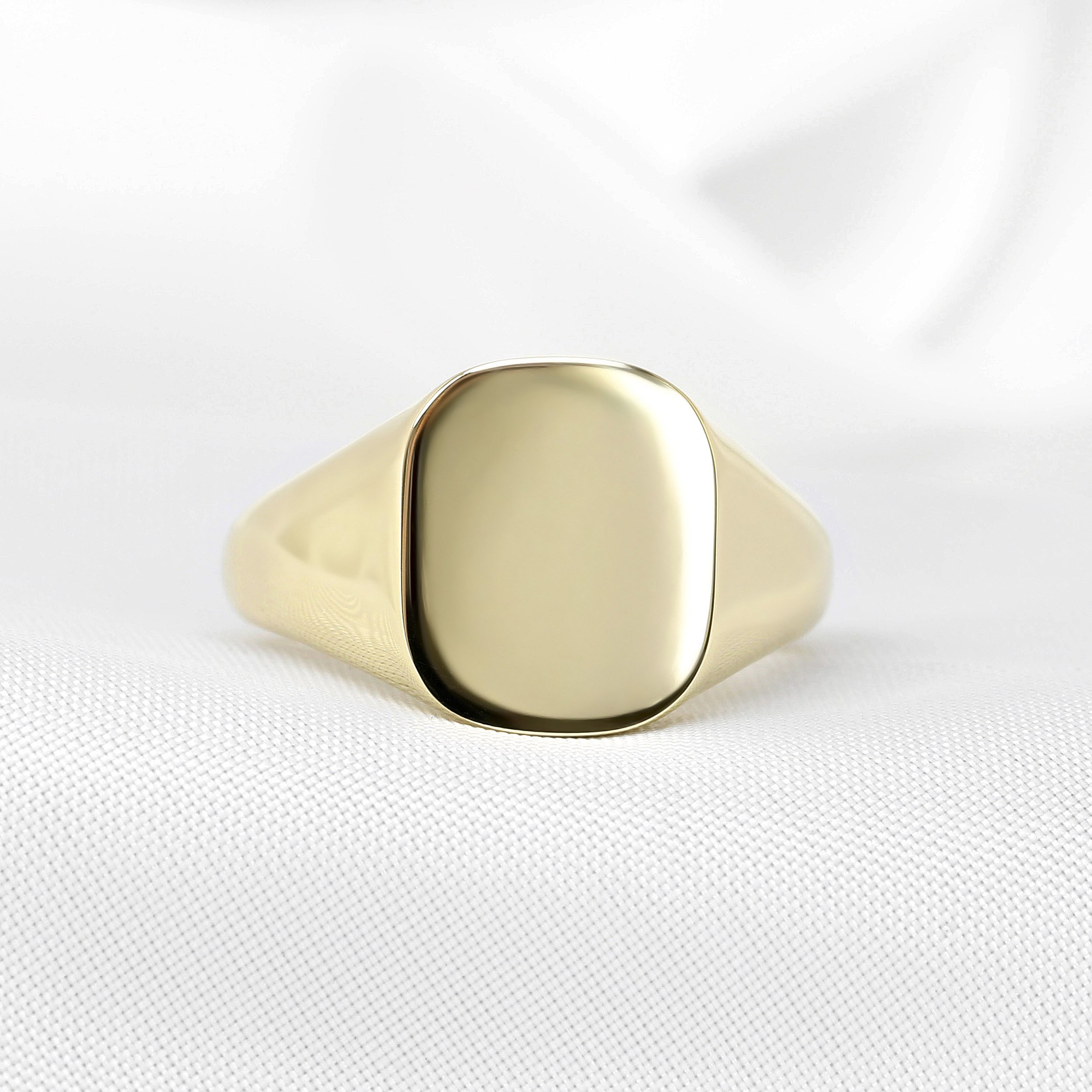  Timothy Roe 12 x 10mm Cushion Signet Ring in Yellow Gold £825.00  