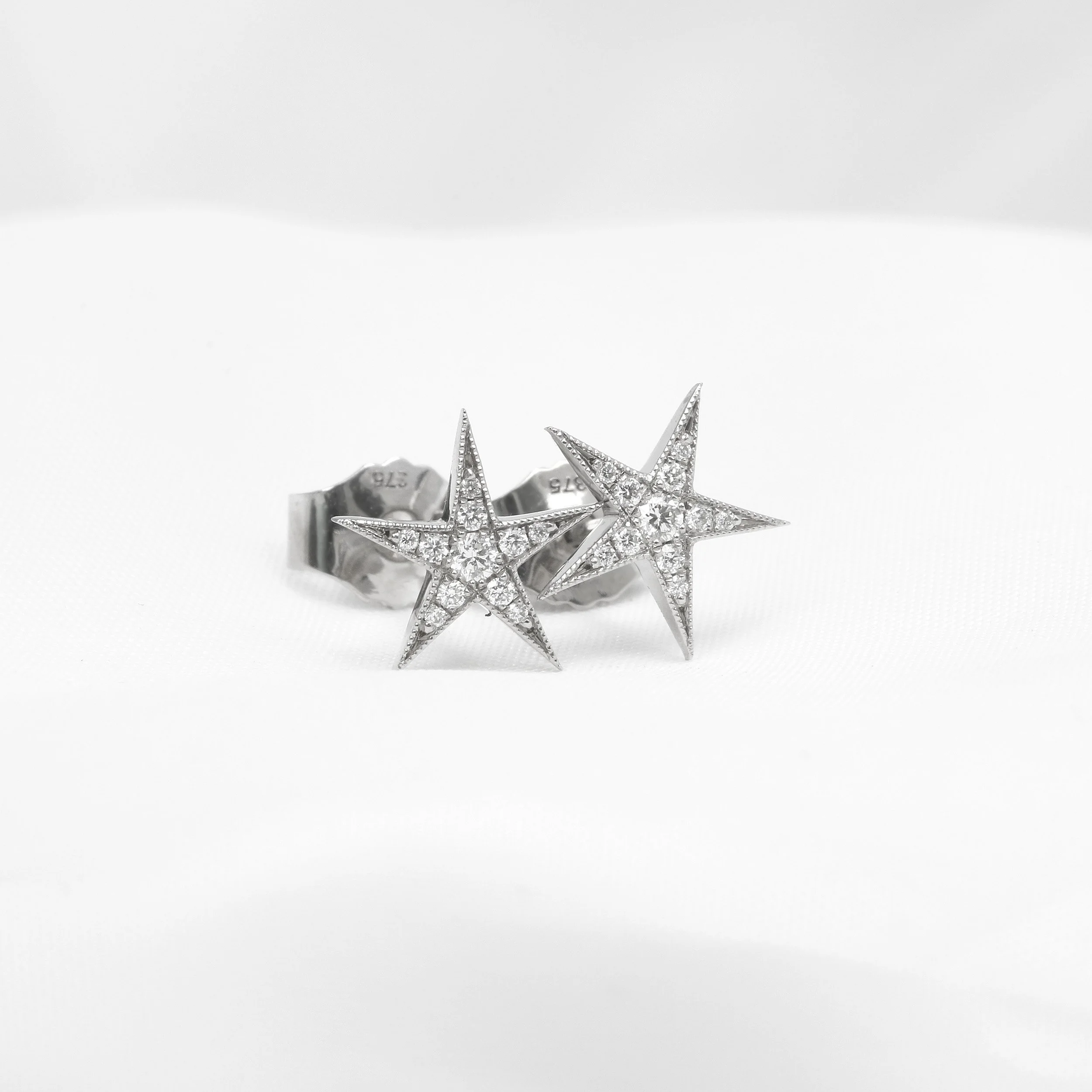  Timothy Roe Diamond Star Stud Earrings in White Gold £595.00 
