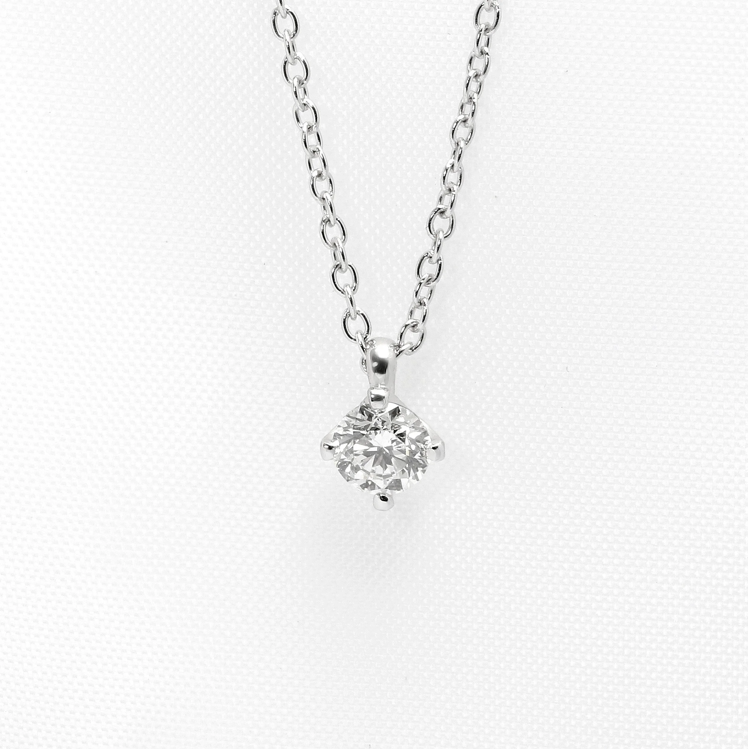  Timothy Roe Classic Solitaire Diamond Pendant in White Gold £990.00 