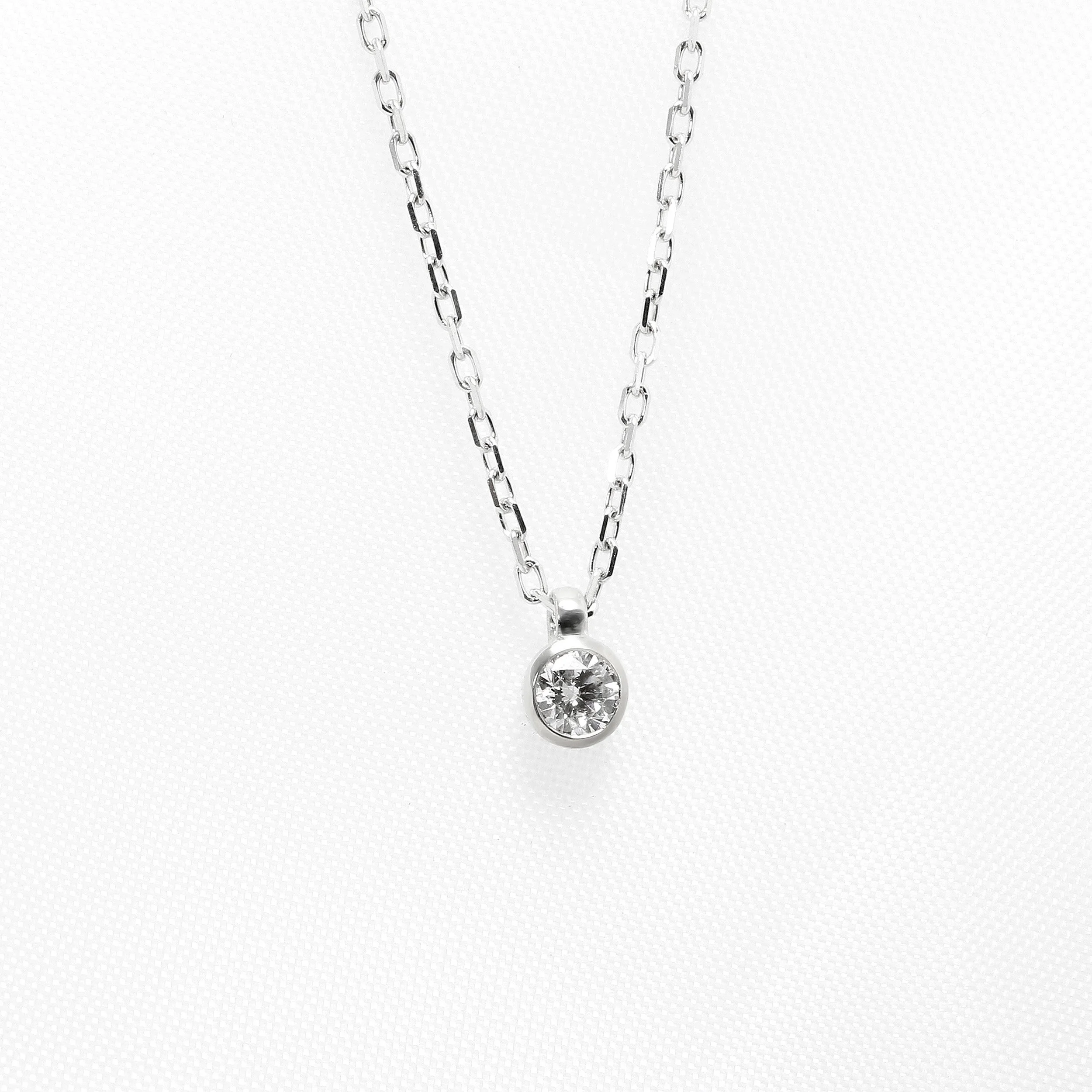  Timothy Roe White Gold Rubover Set Diamond Pendant & Chain £310.00 