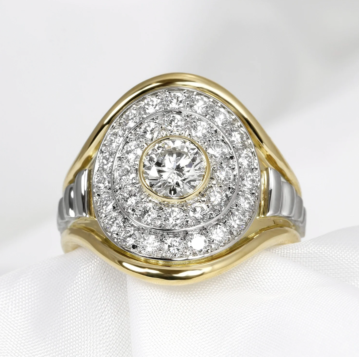  Bespoke Commission: Yellow Gold & Platinum Target Ring 
