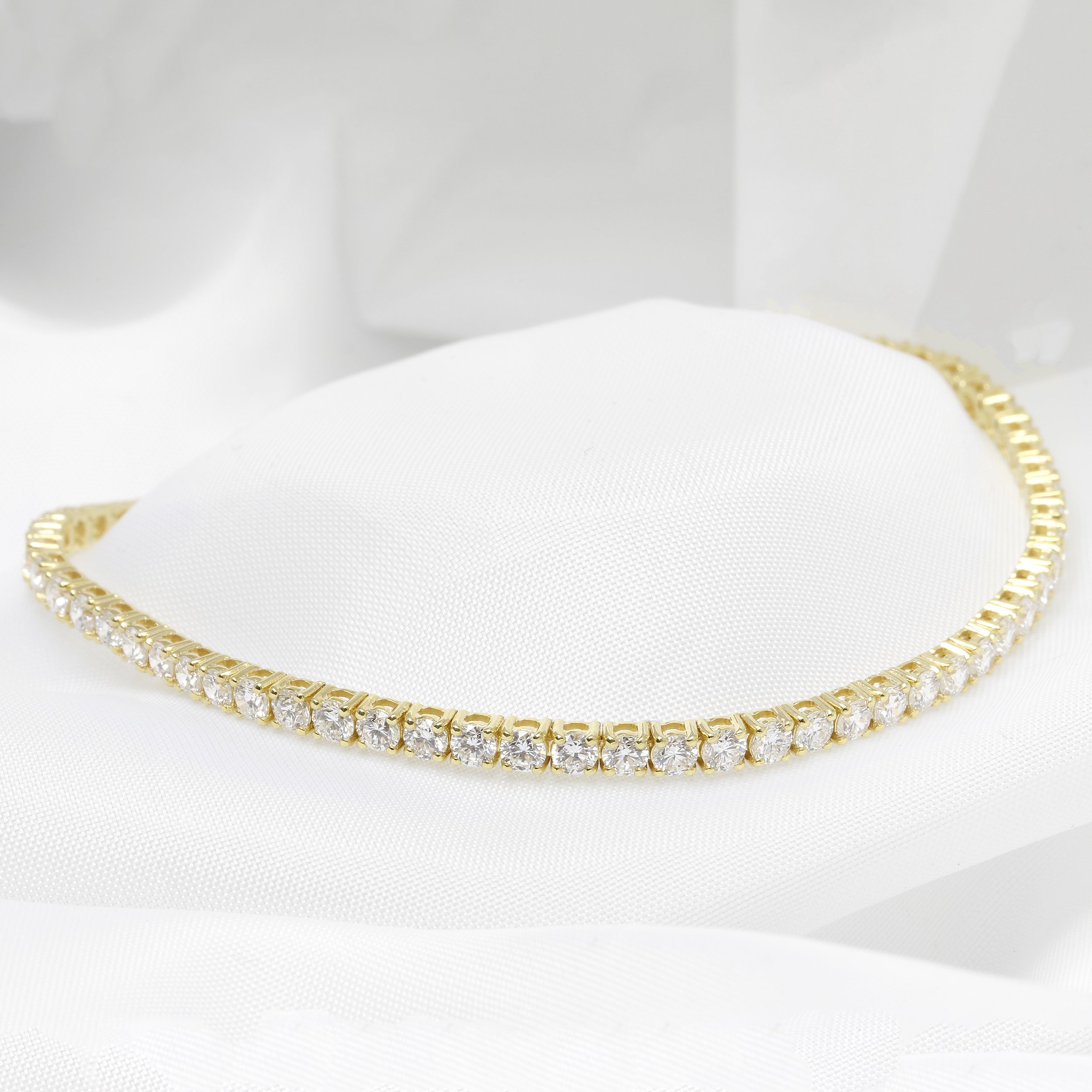  Laboratory-Grown Diamond Line Bracelet in Yellow Gold £1,700.00 