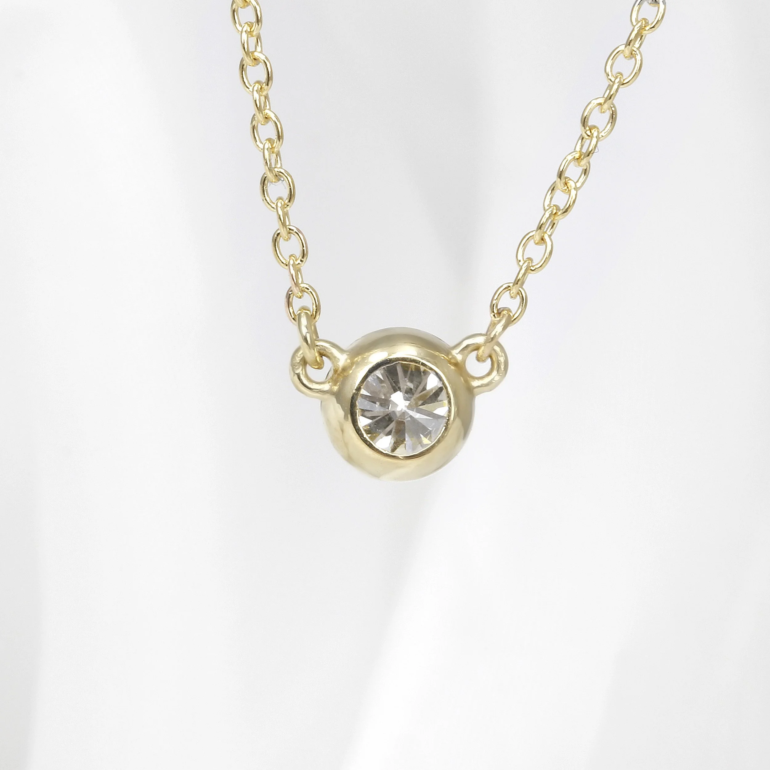 Diamond Solitaire Rub Over Pendant in Yellow Gold