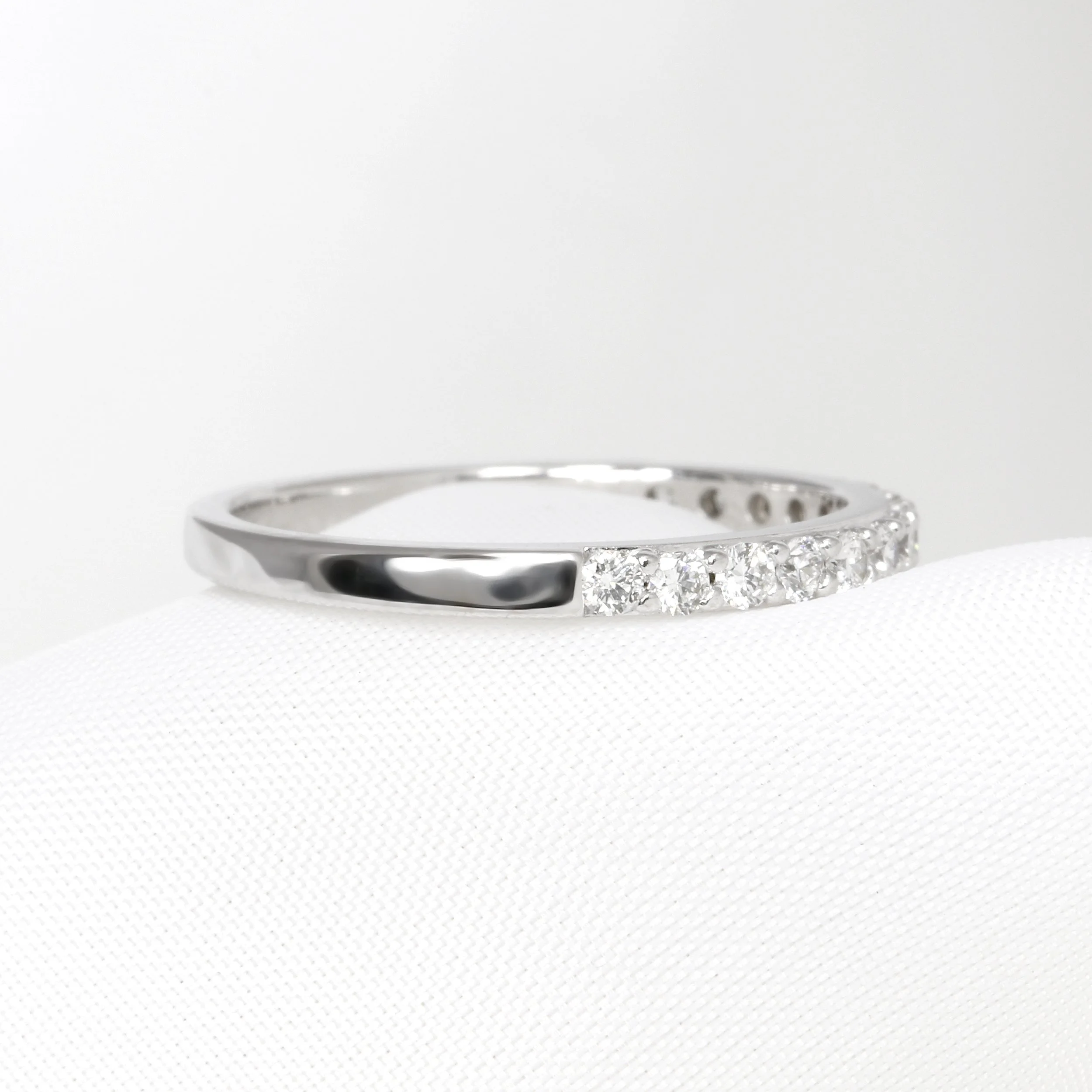  The silvery white finish of the rhodium plating restores white gold rings so they look like new again 