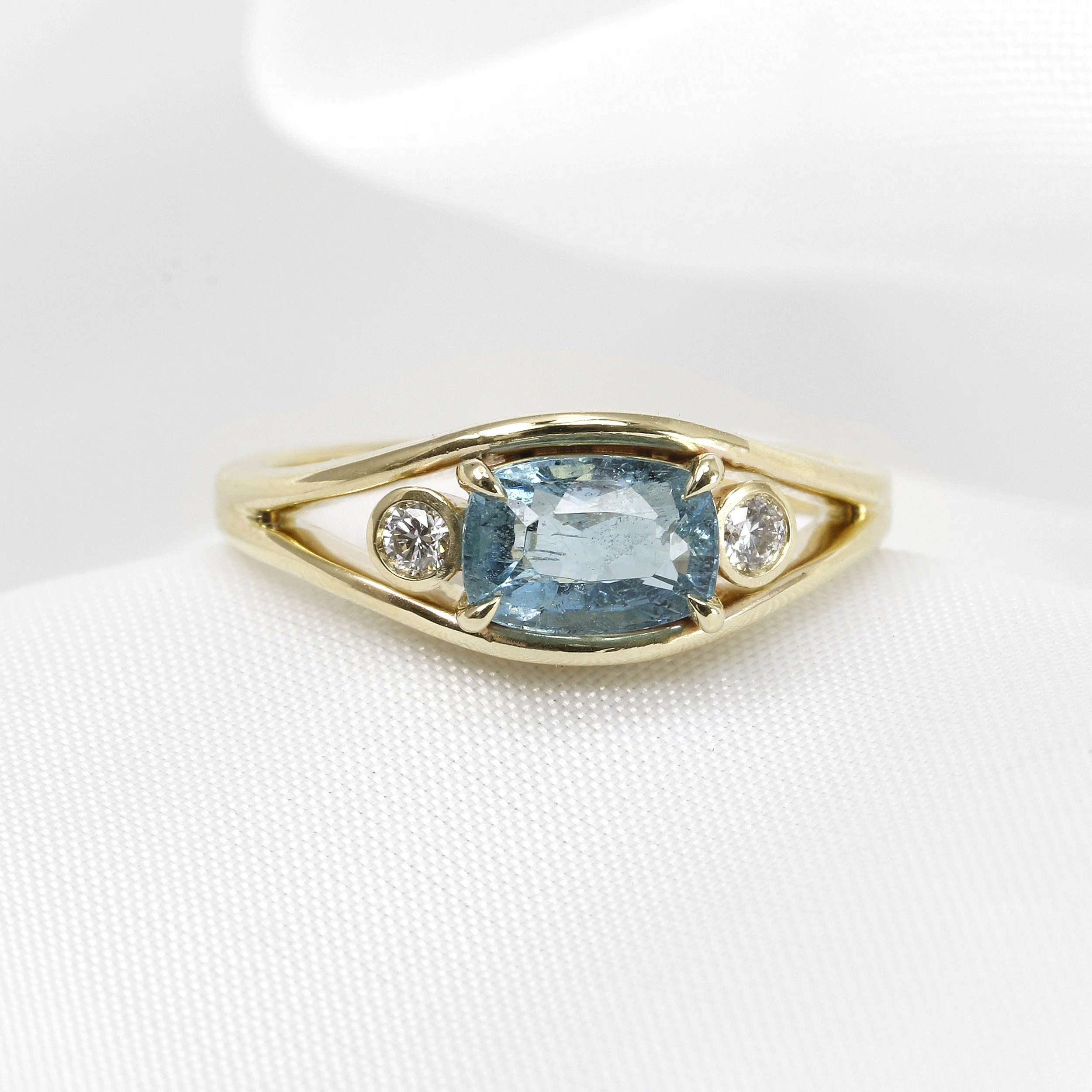 Aquamarine and Diamond Ring in 9ct Yellow Gold