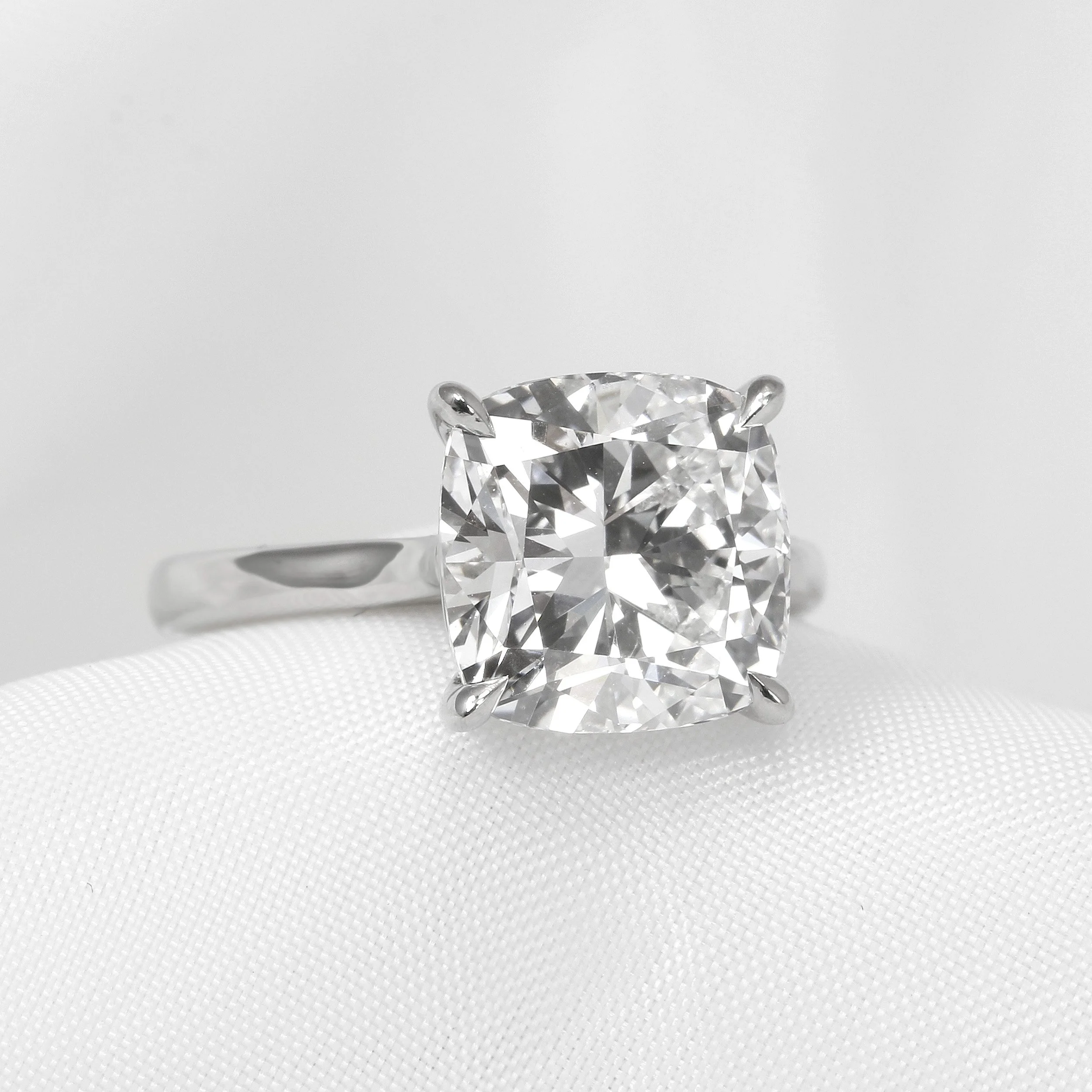 Lab-Created 5.09ct Cushion Cut Diamond in Platinum