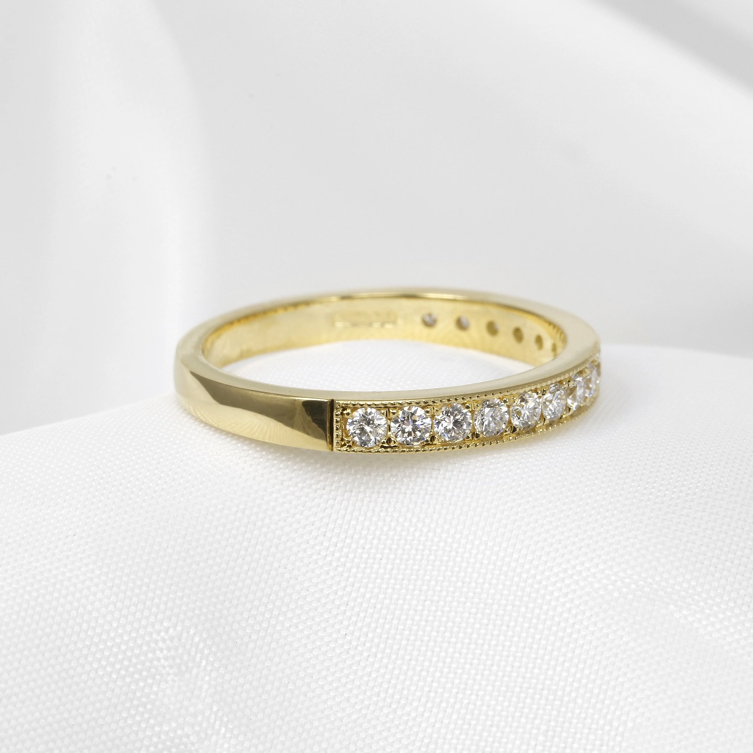 Grain Set Diamond Eternity Ring in 18ct Yellow Gold