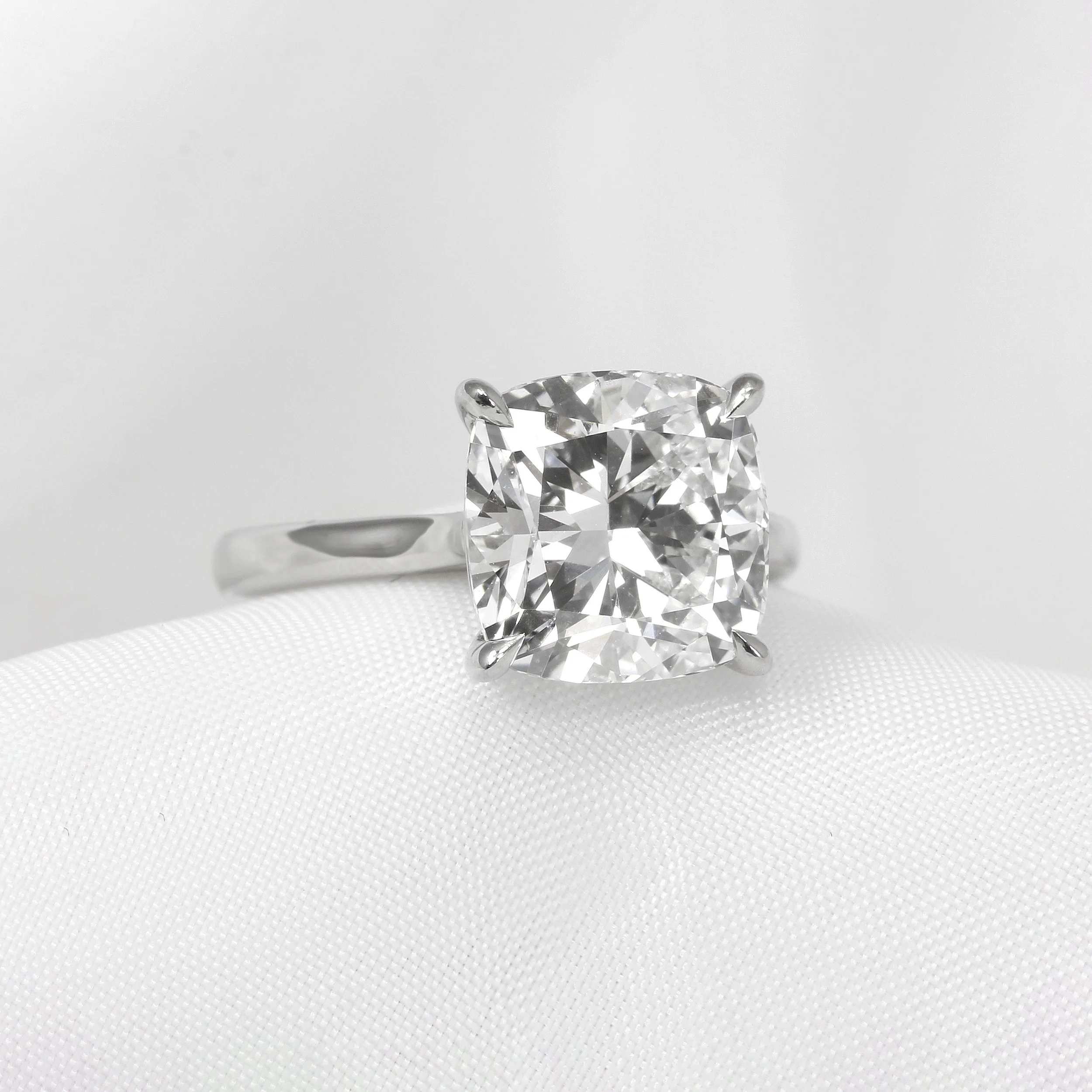  Timothy Roe Lab Created 5.09ct Cushion Cut Diamond in Platinum £3,650.00 