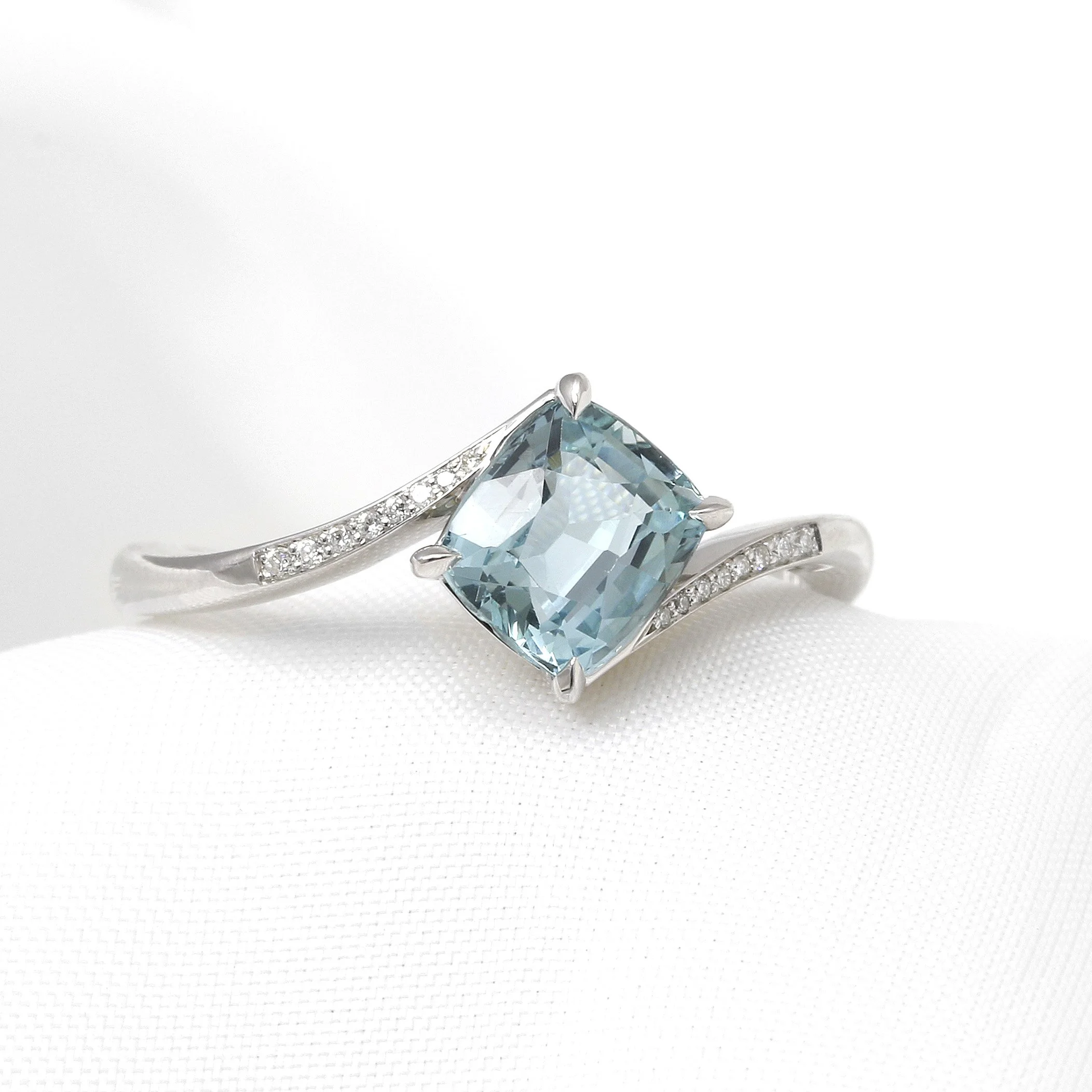 Aquamarine and Diamond Crossover Ring in 9ct White Gold