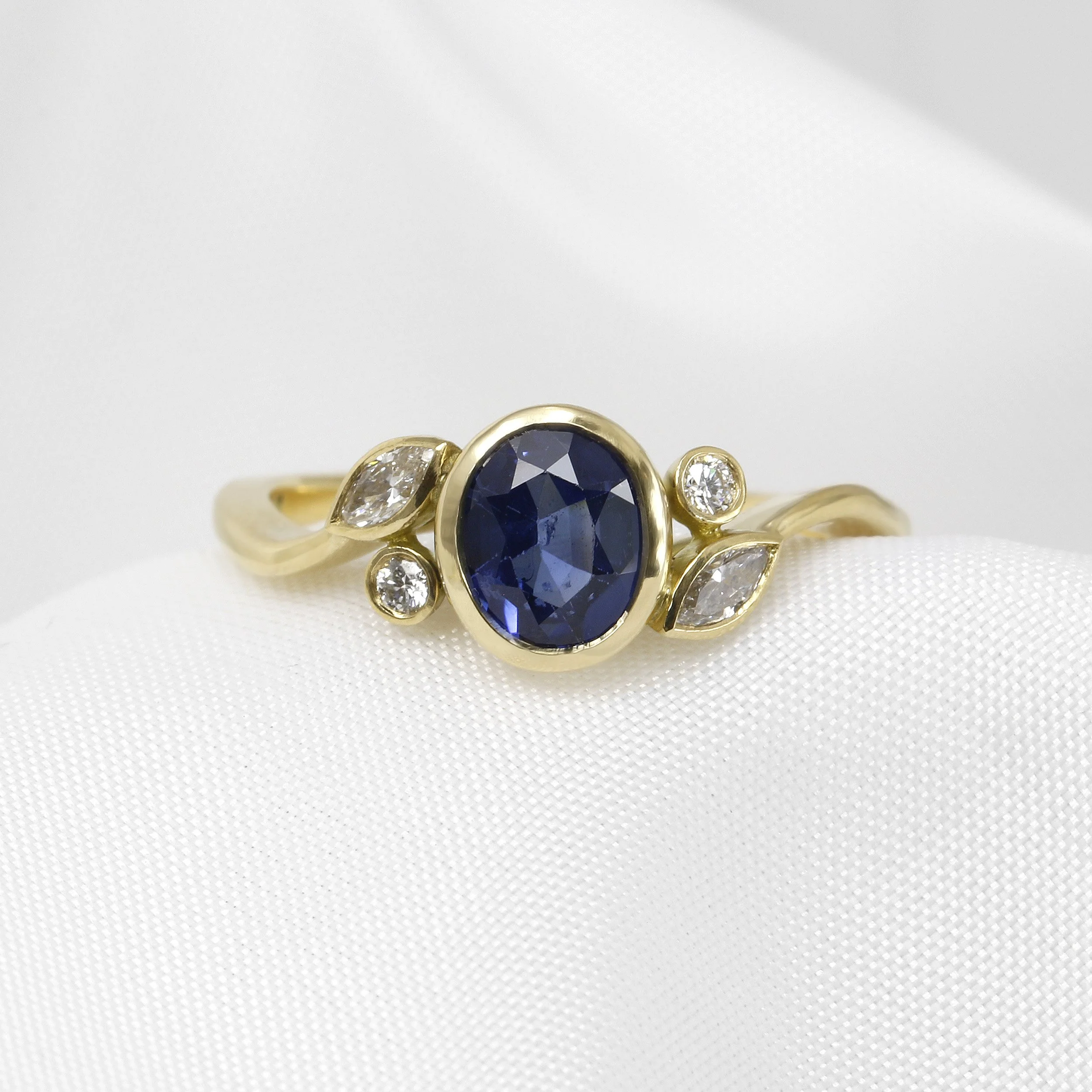 Sapphire and Diamond Foliate Ring in 18ct Yellow Gold
