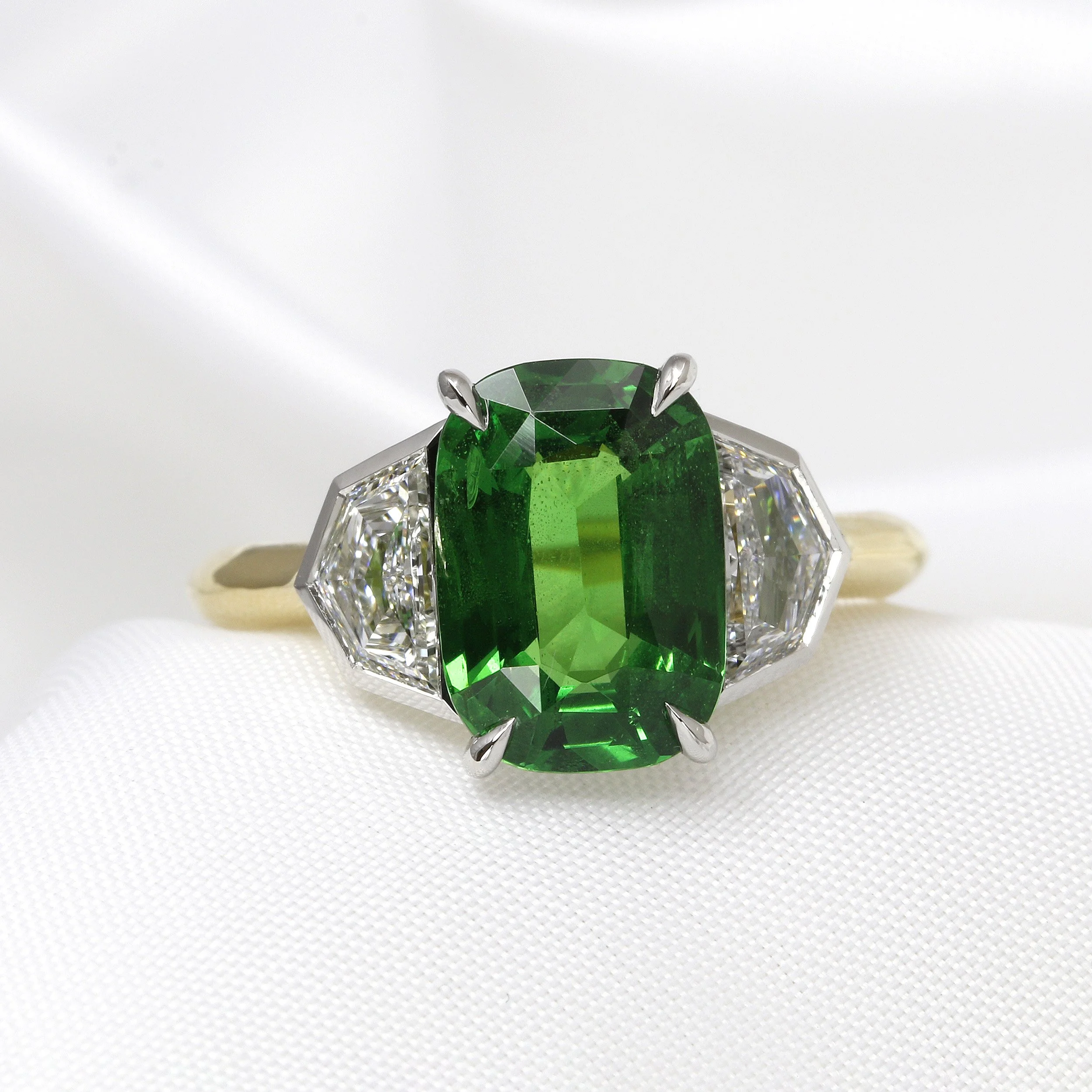 Tsavorite Garnet and Diamond Ring in 18ct Yellow Gold and Platinum