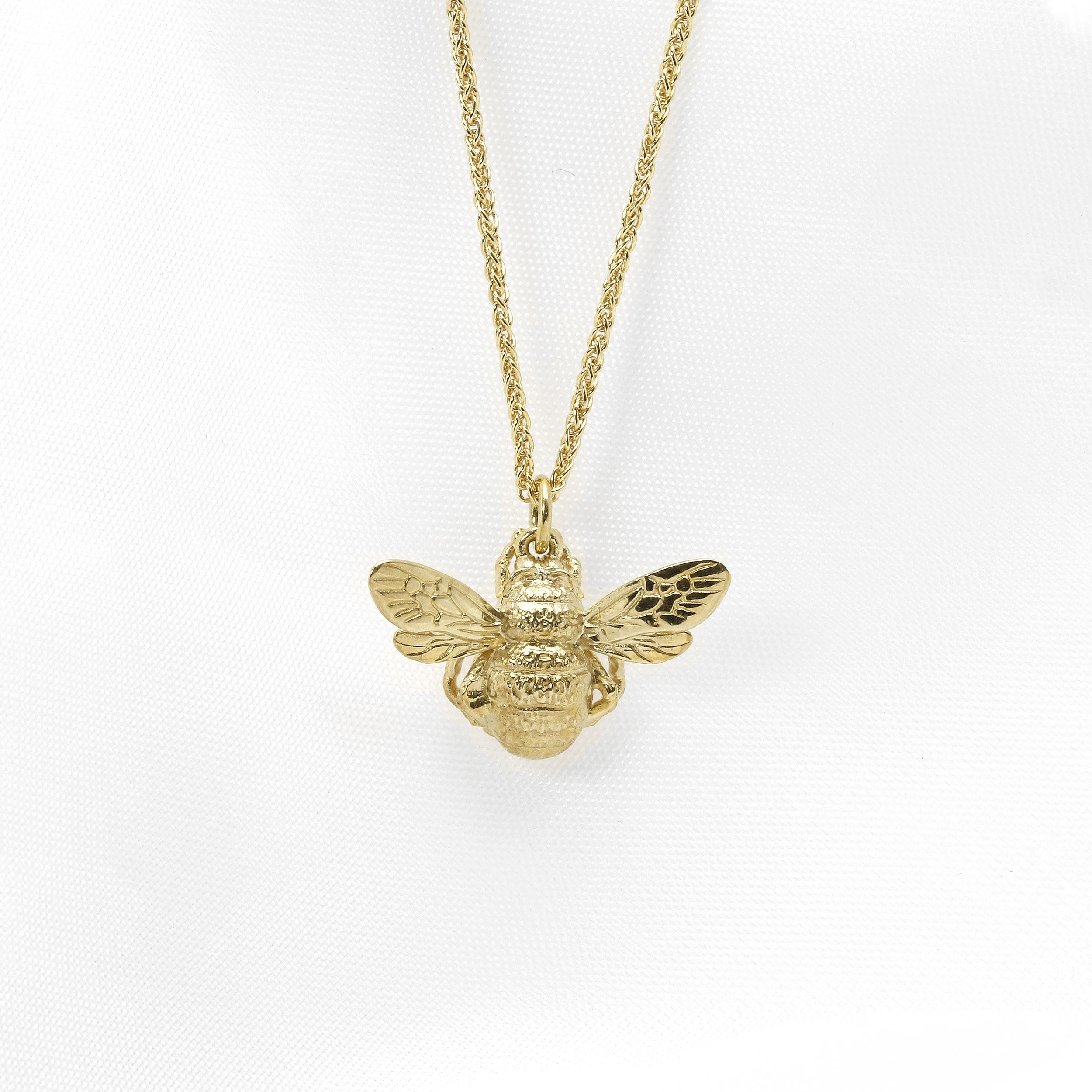  Bumblebee Pendant in 9ct Yellow Gold £430.00 