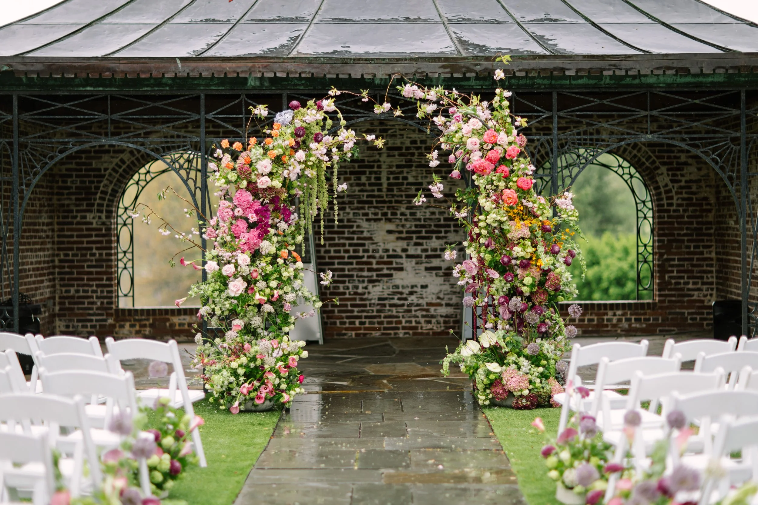 S&amp_J_WeddingPreviews-92.jpg