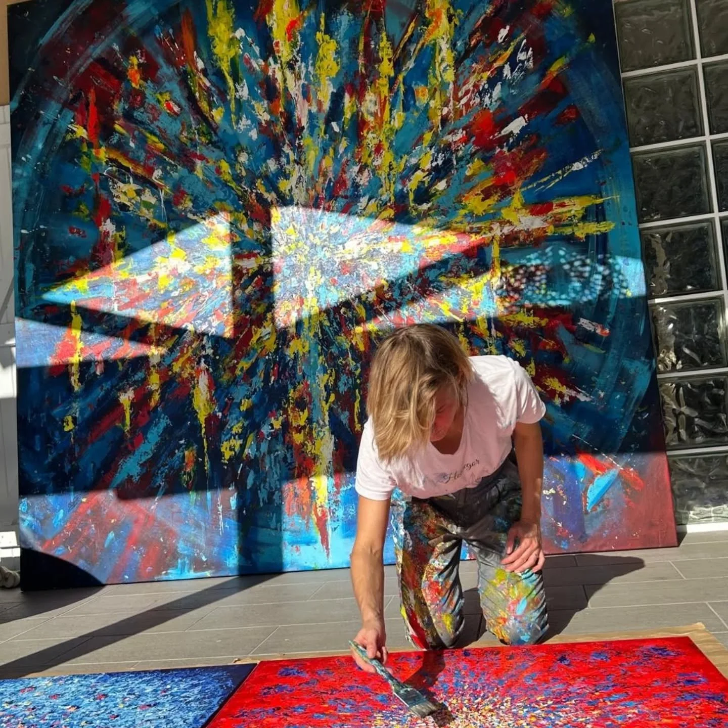 💫Le NATO Space Centre of Excellence m&rsquo;a confi&eacute; la r&eacute;alisation de 11 &oelig;uvres destin&eacute;es &agrave; habiller son nouveau b&acirc;timent, inaugur&eacute; le 19 janvier.

C'est une &eacute;tape importante dans mon parcours a