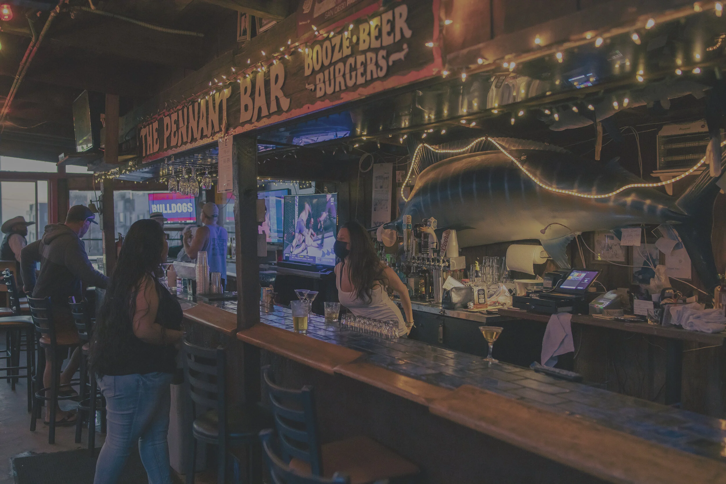 home-the-pennant-bar