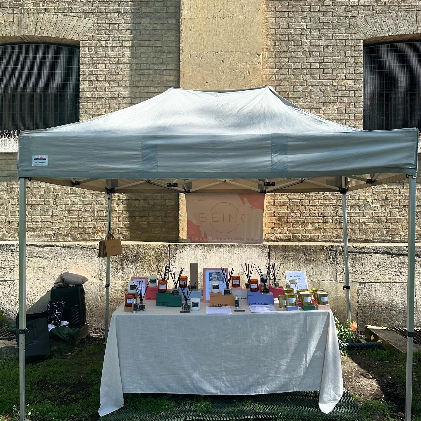 OVAL WE HAVE ARRIVED 🫶🏼

Find us here 10-3pm with @ovalfarmersmarket 

-  #oval #ovalfarmersmarket #brixtonvillage #kennington #ovallondon #farmersmarkets #londonfarmersmarket #saturdayvibes✨ #candlesandcandles #candlesofinsta #handpouredcandle