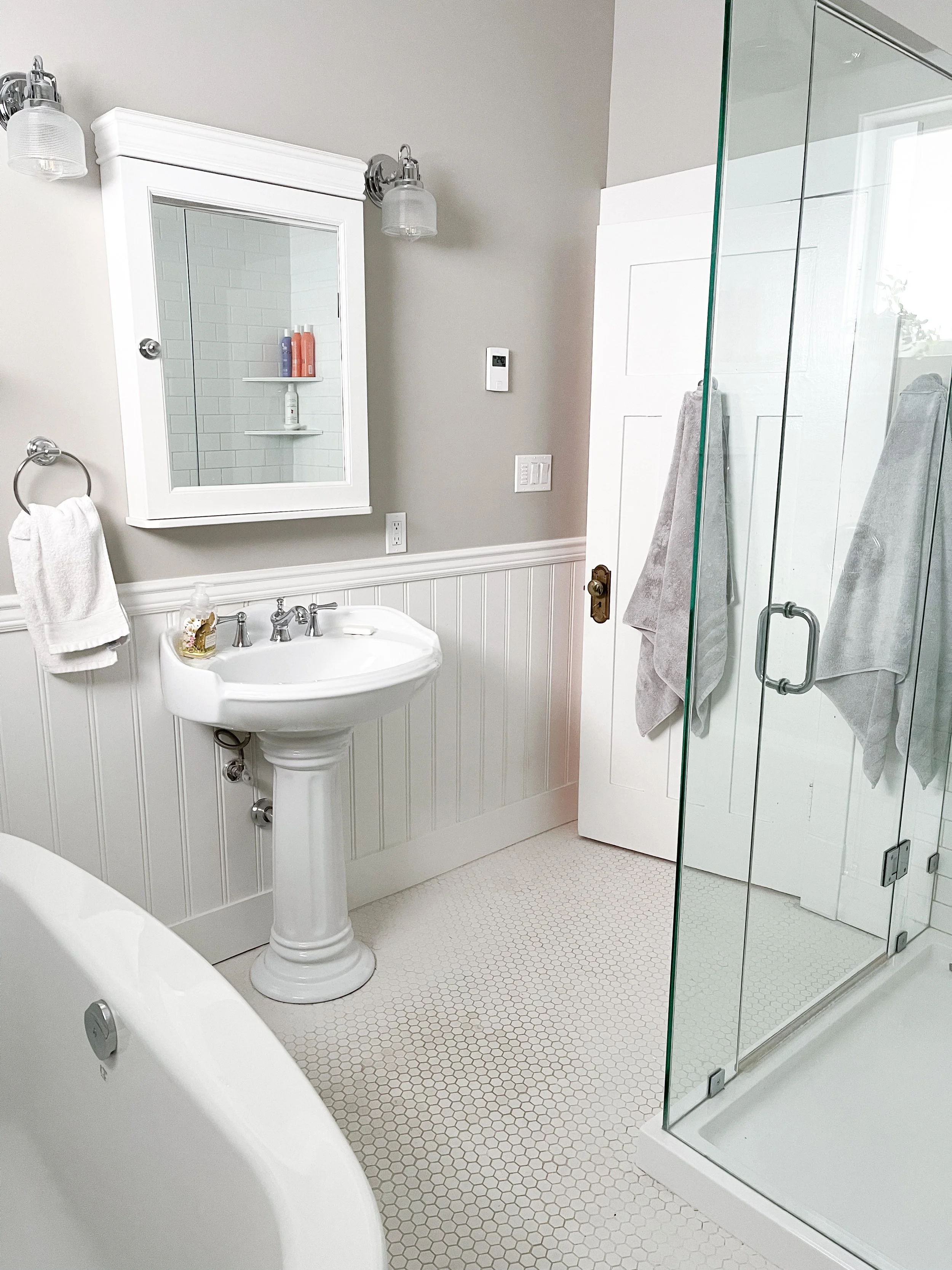 Our bathroom renovation-goodbye 1960's