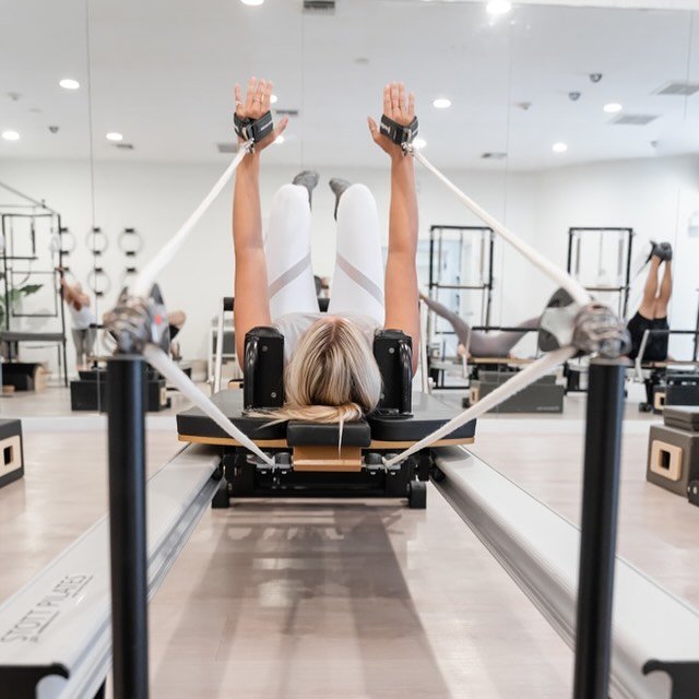 POV: your weekend at ENERGY🤍

Happy Friday! 🌟 It&rsquo;s time to plan your Pilates weekend! Our studio is buzzing with excitement for our Saturday and Sunday classes. From Pilates mat to Reformer and Tower sessions, we&rsquo;ve got the perfect line