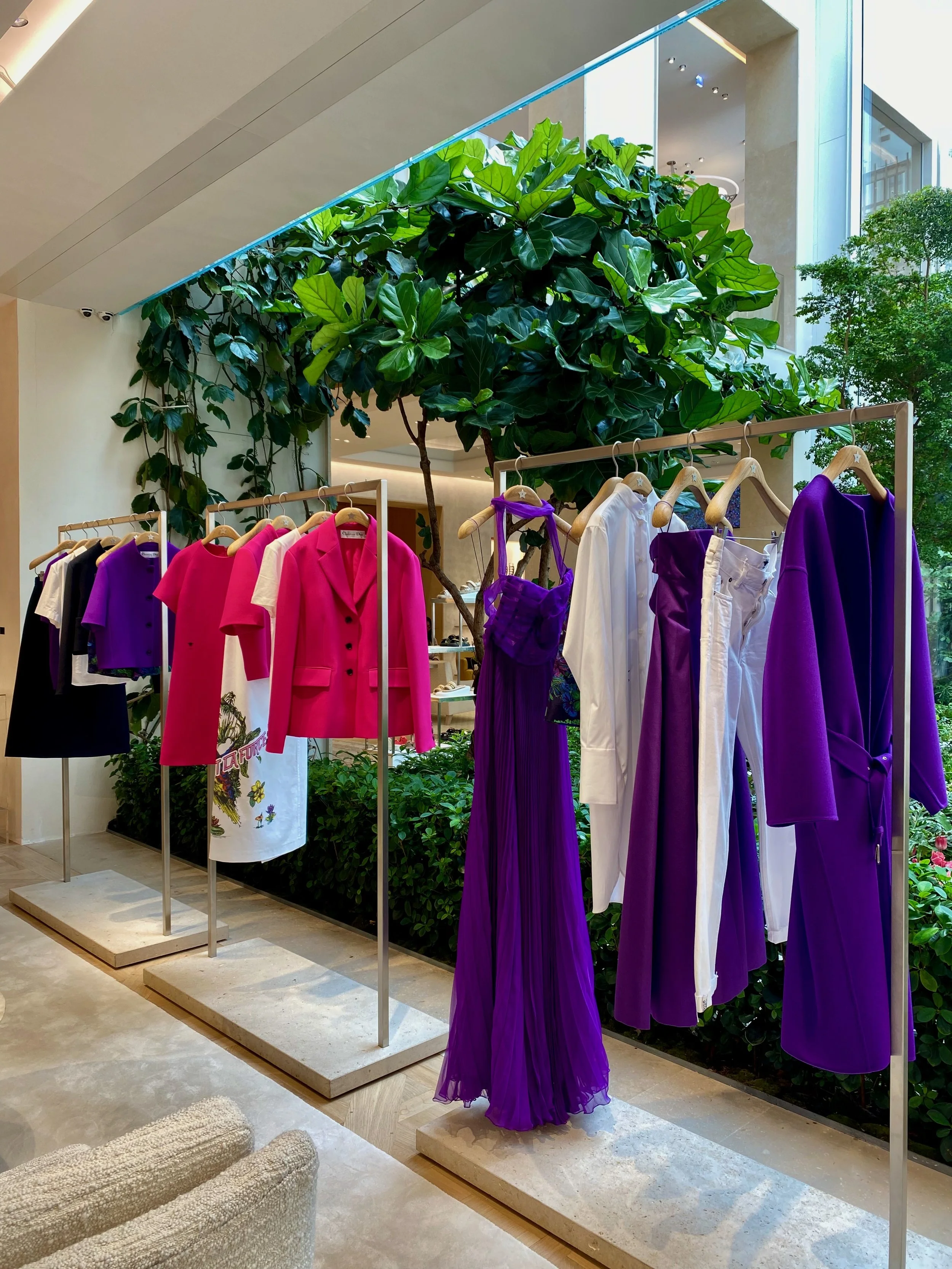 Dior Avenue Montaigne Paris