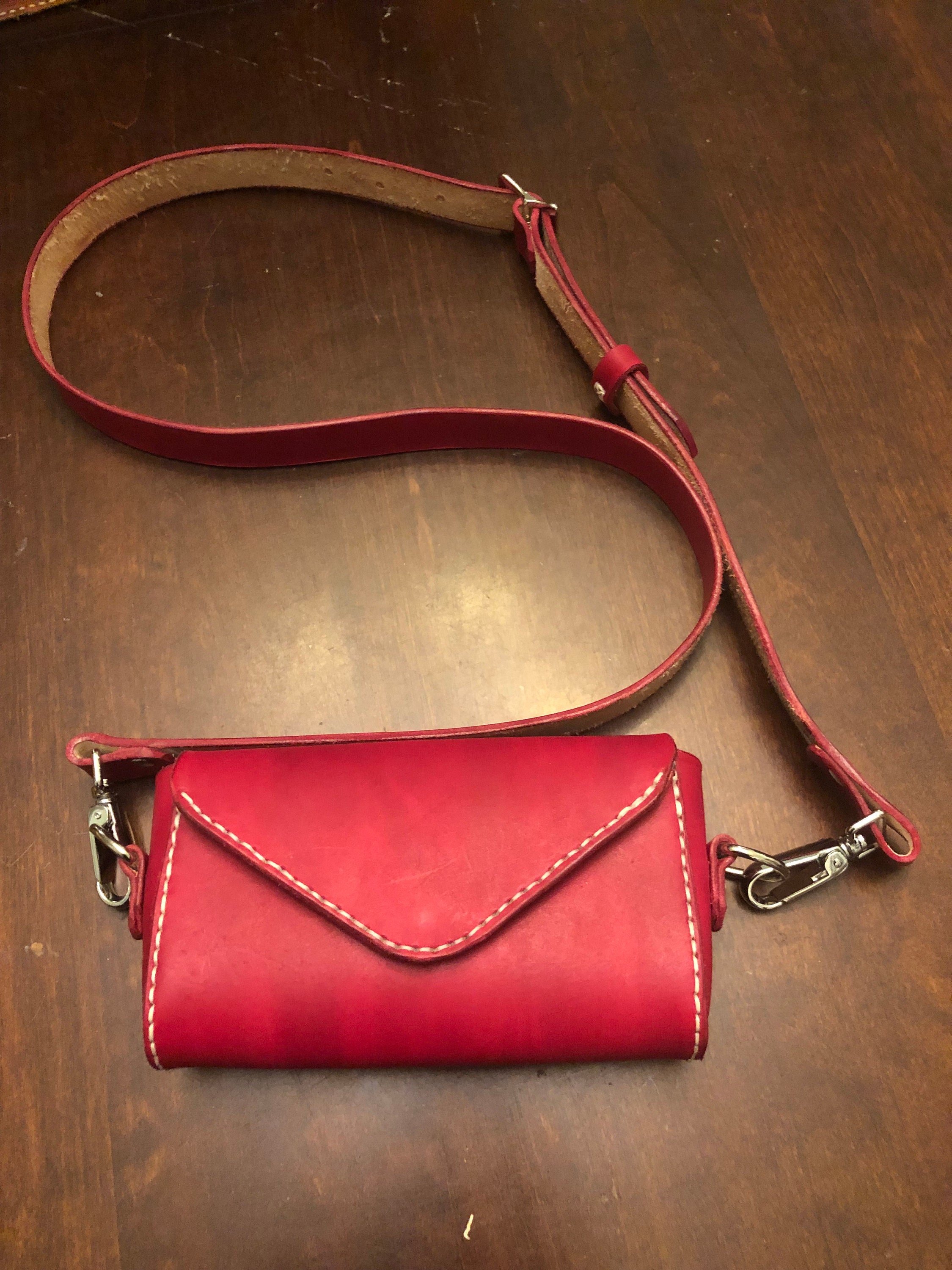 https://i.etsystatic.com/30201255/r/il/c0ed2a/3145152076/il_fullxfull.3145152076_hk64.jpg