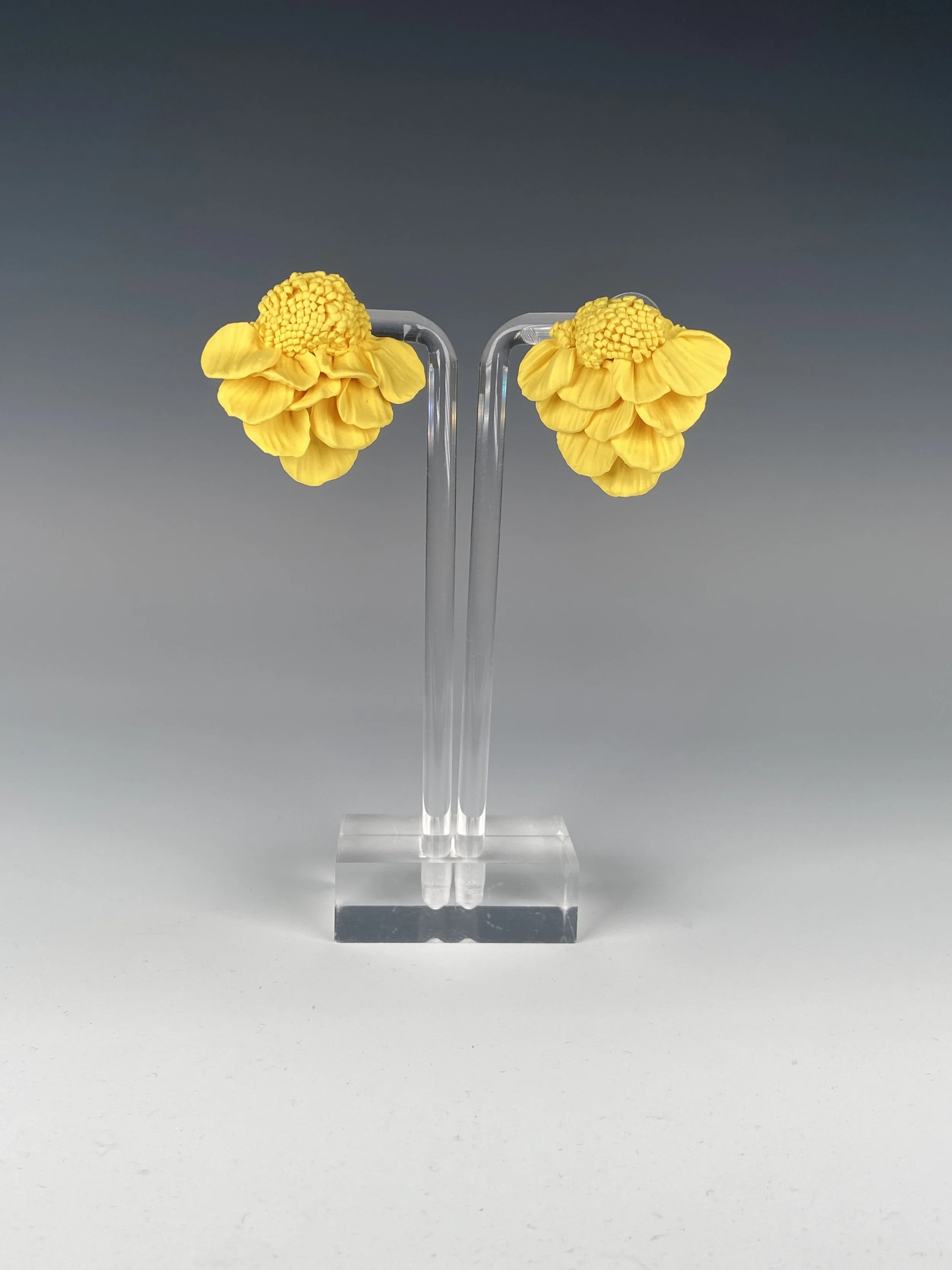 Zinnia Studs in Yellow
